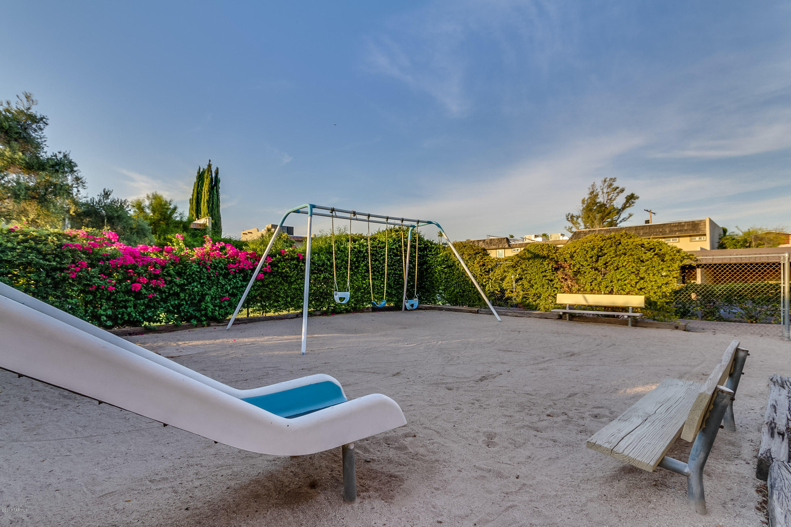 Valle Cereza (1-59) - Residential