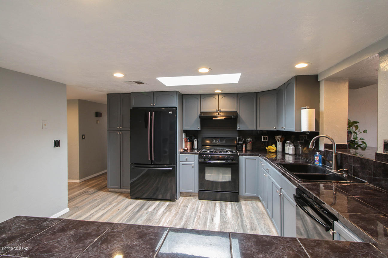 Pine Grove (171-383) - Residential
