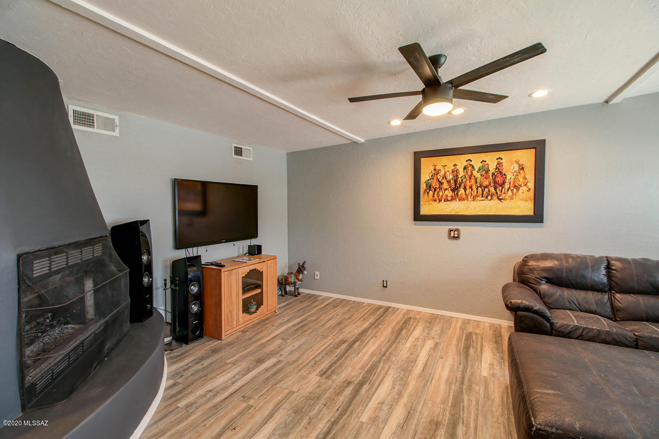 Pine Grove (171-383) - Residential