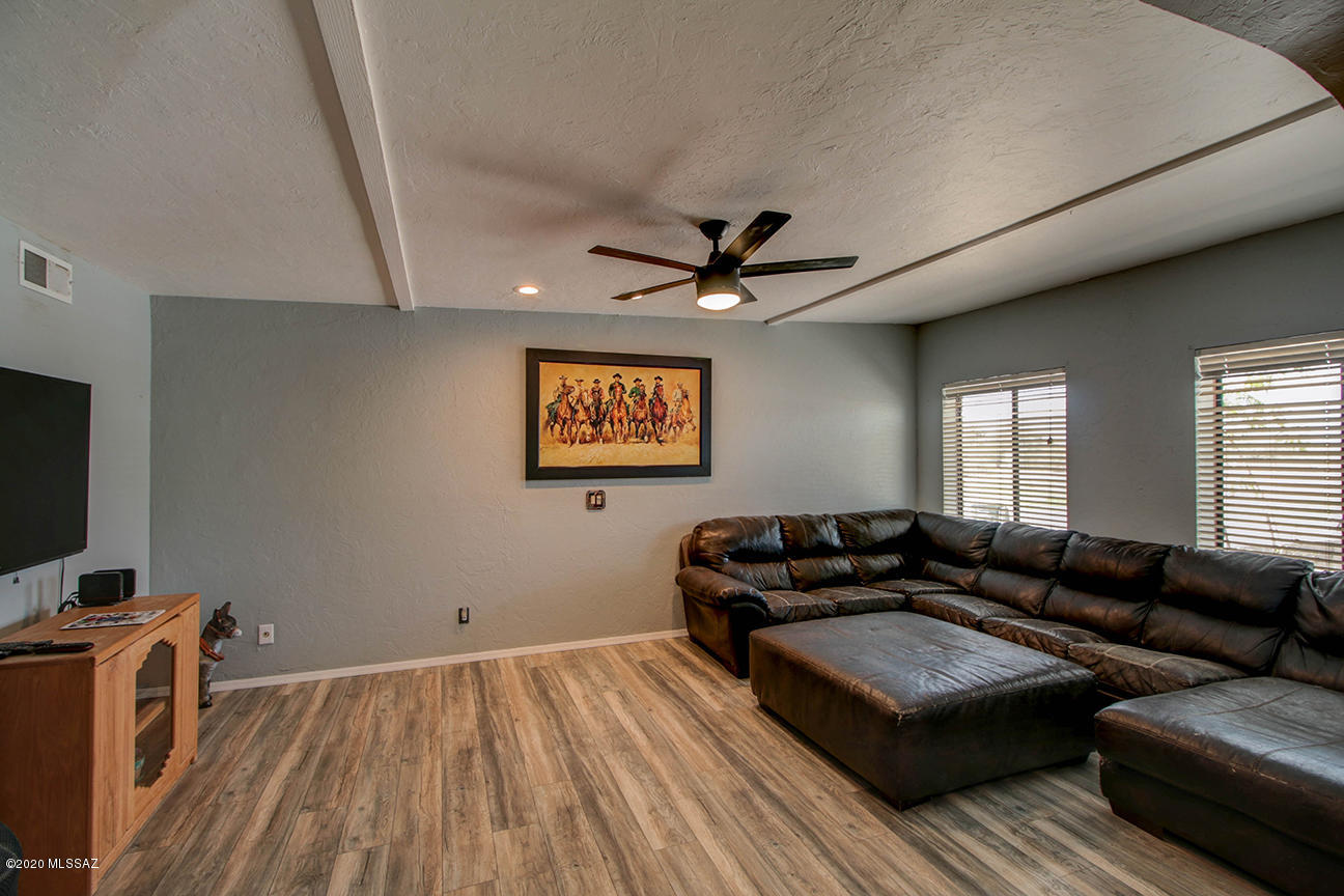 Pine Grove (171-383) - Residential