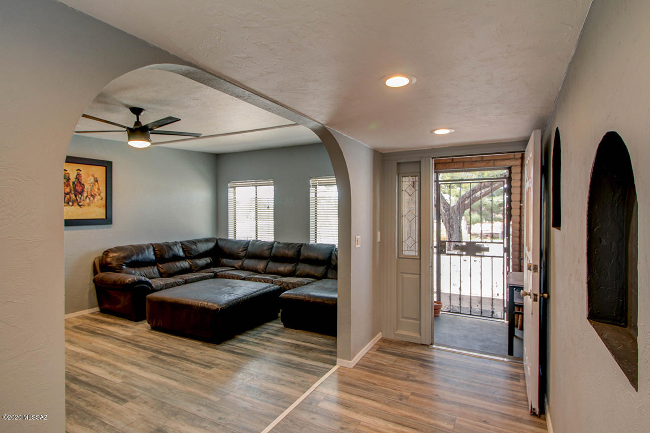 Pine Grove (171-383) - Residential