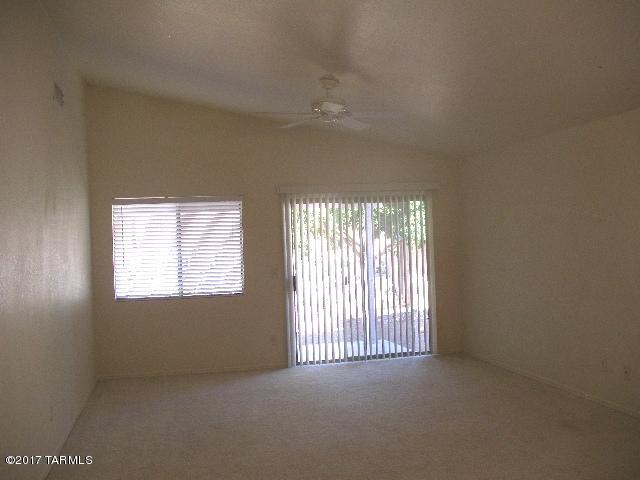 Mona Lisa II (1-75) - Residential Lease
