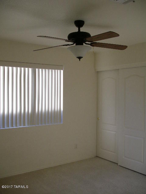 Mona Lisa II (1-75) - Residential Lease