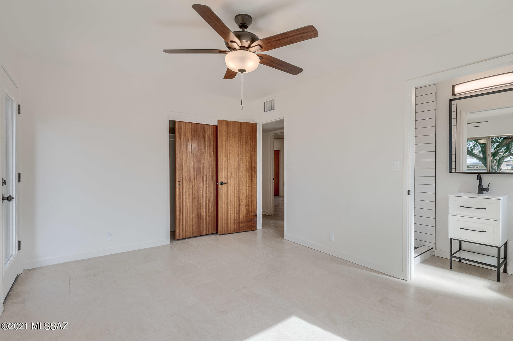 Encanto Park - Residential
