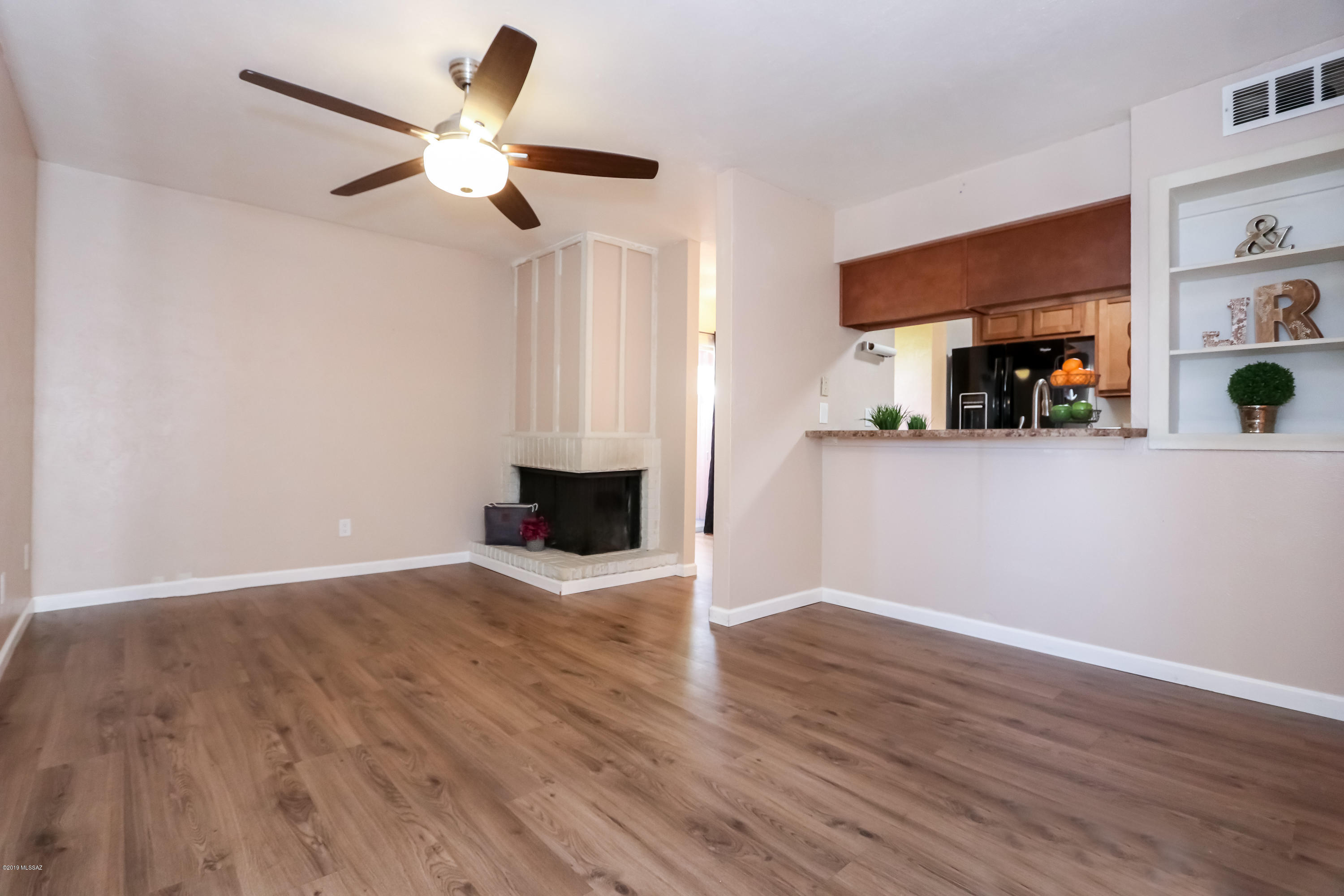 Las Colinas Condominiums - Residential