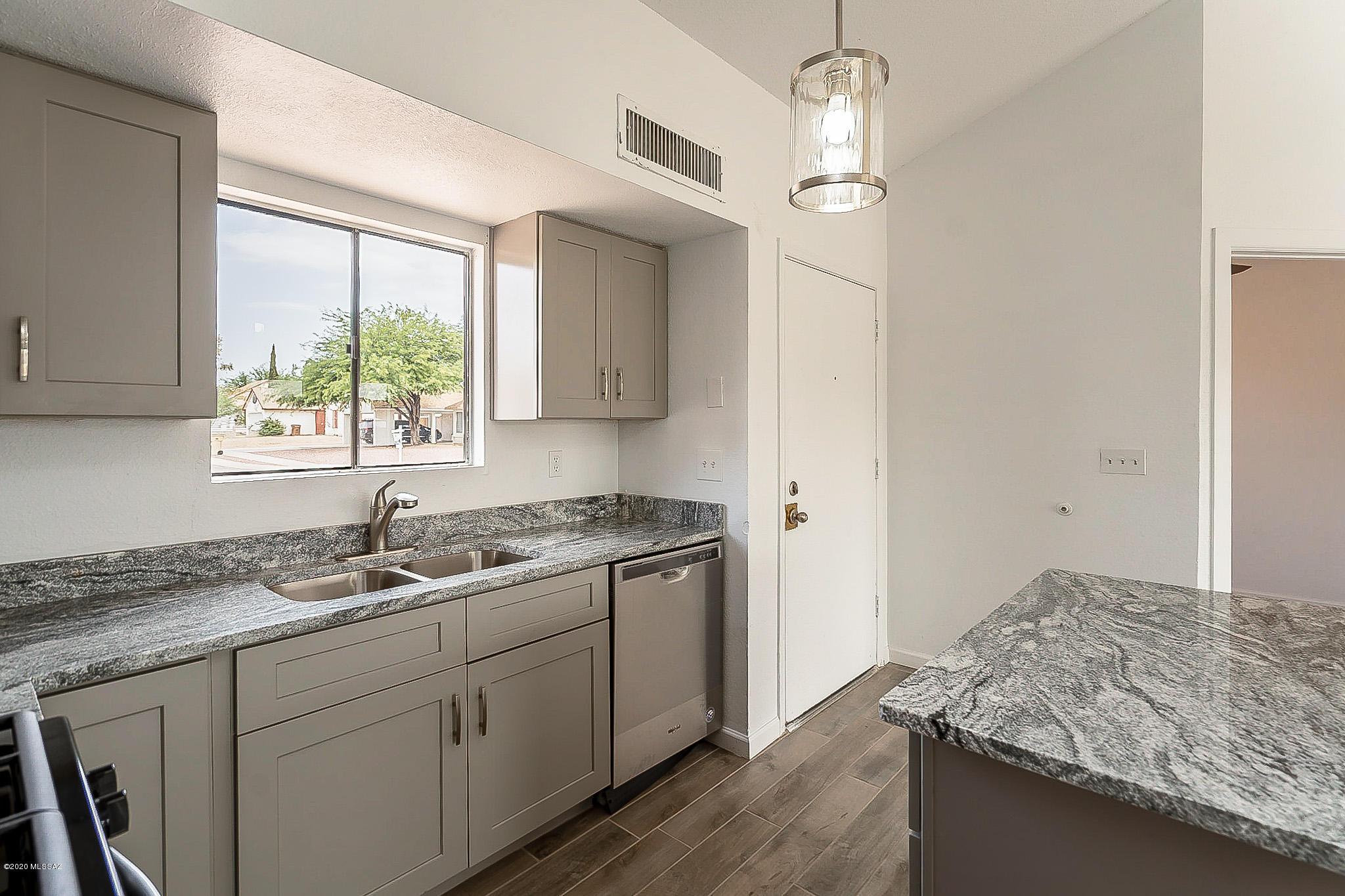 Mission Ridge (1-305) - Residential