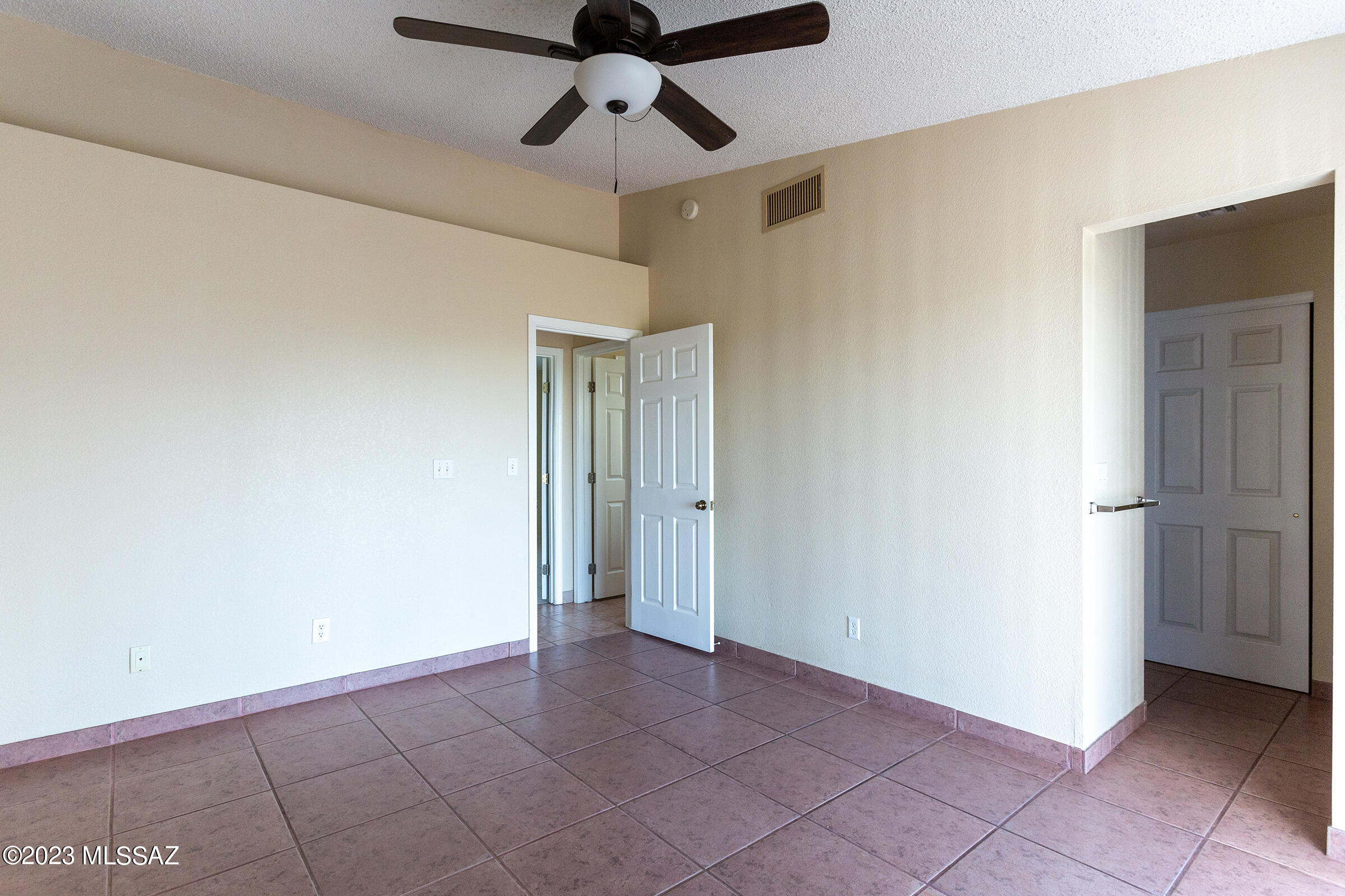 Rio Rico Ranchettes 10 - Residential Lease