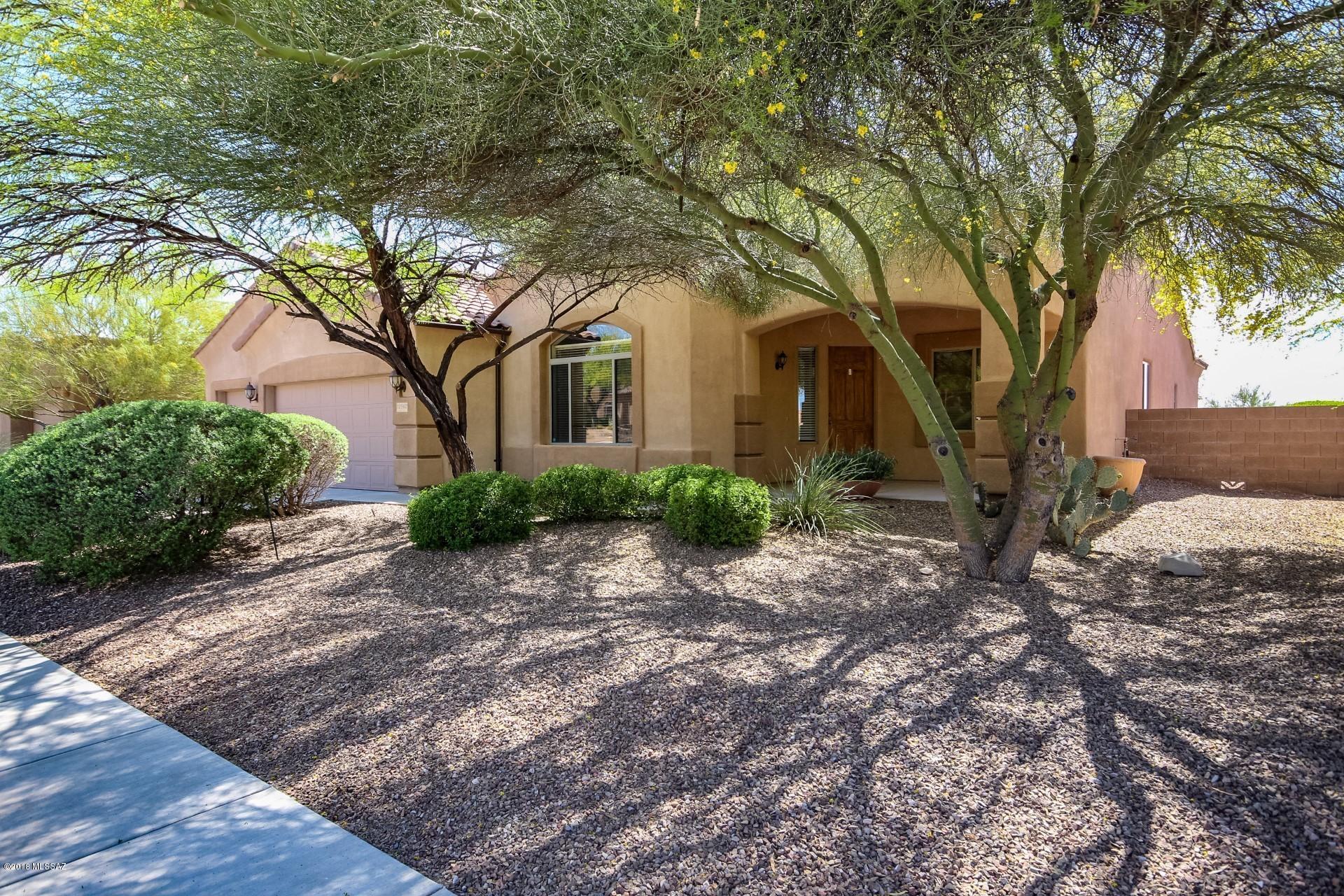 Bluffs At Dove Mountain (1-122) - Residential