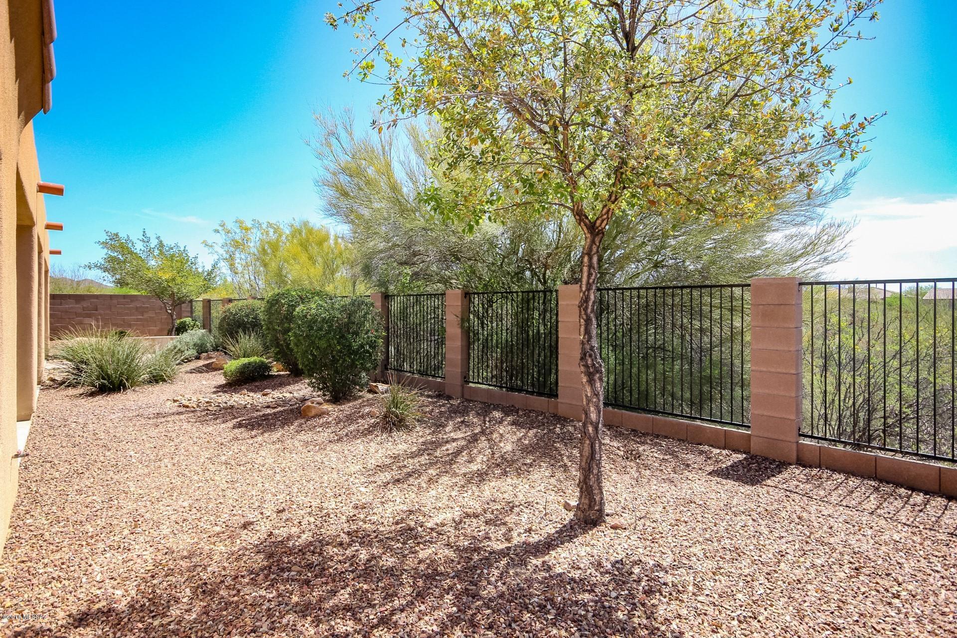 Bluffs At Dove Mountain (1-122) - Residential