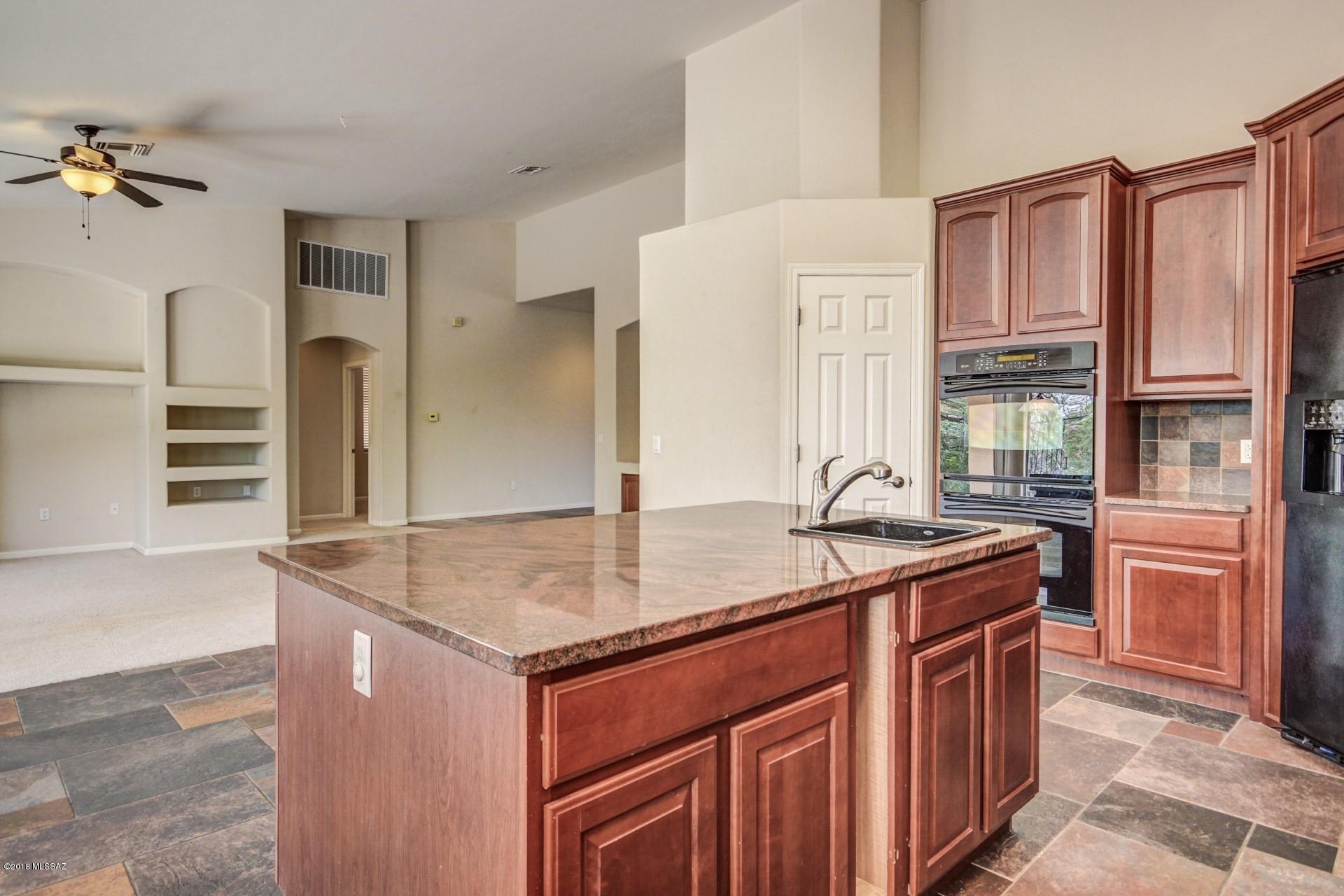 Bluffs At Dove Mountain (1-122) - Residential