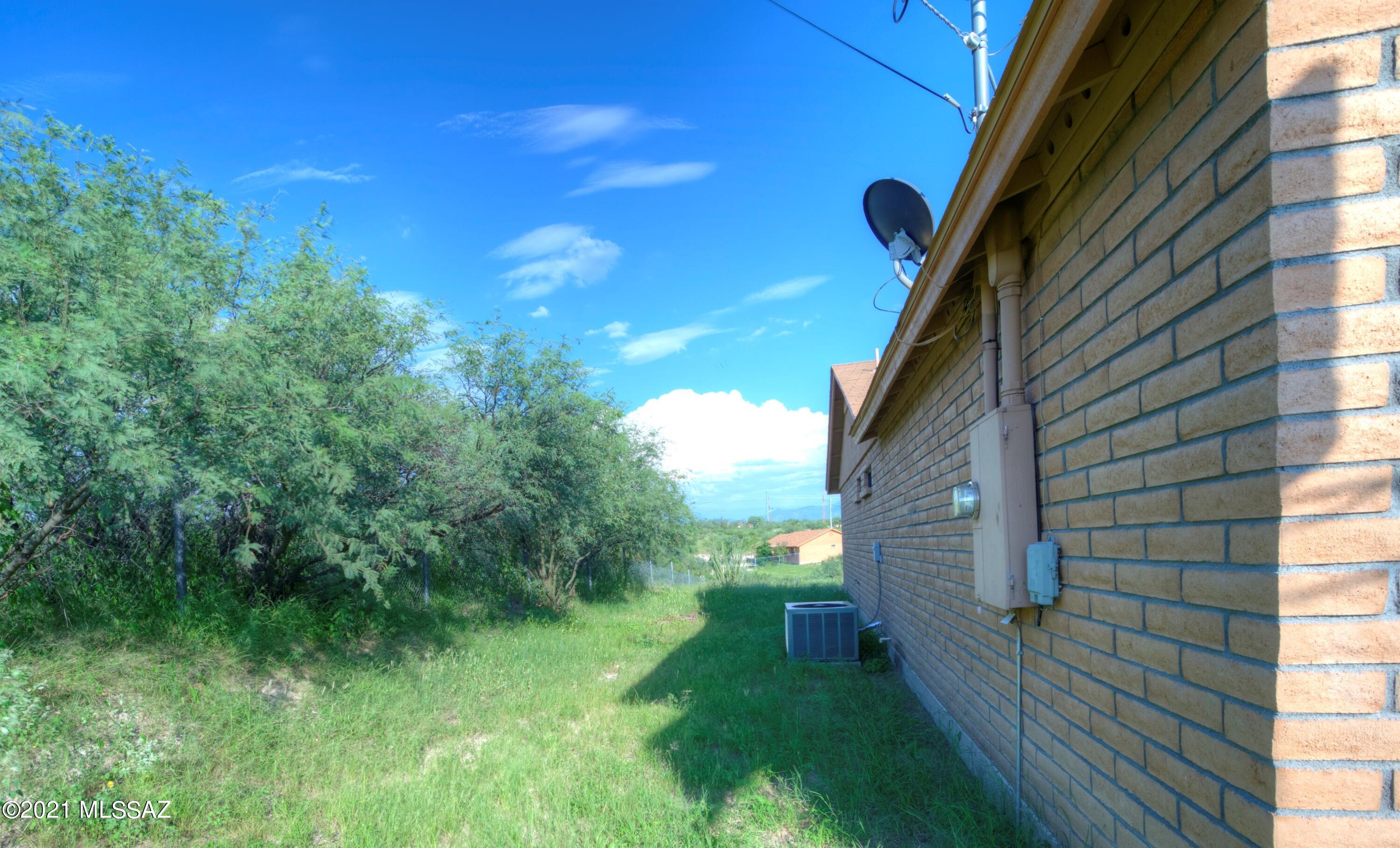 Rio Rico Ranchettes 12 - Residential