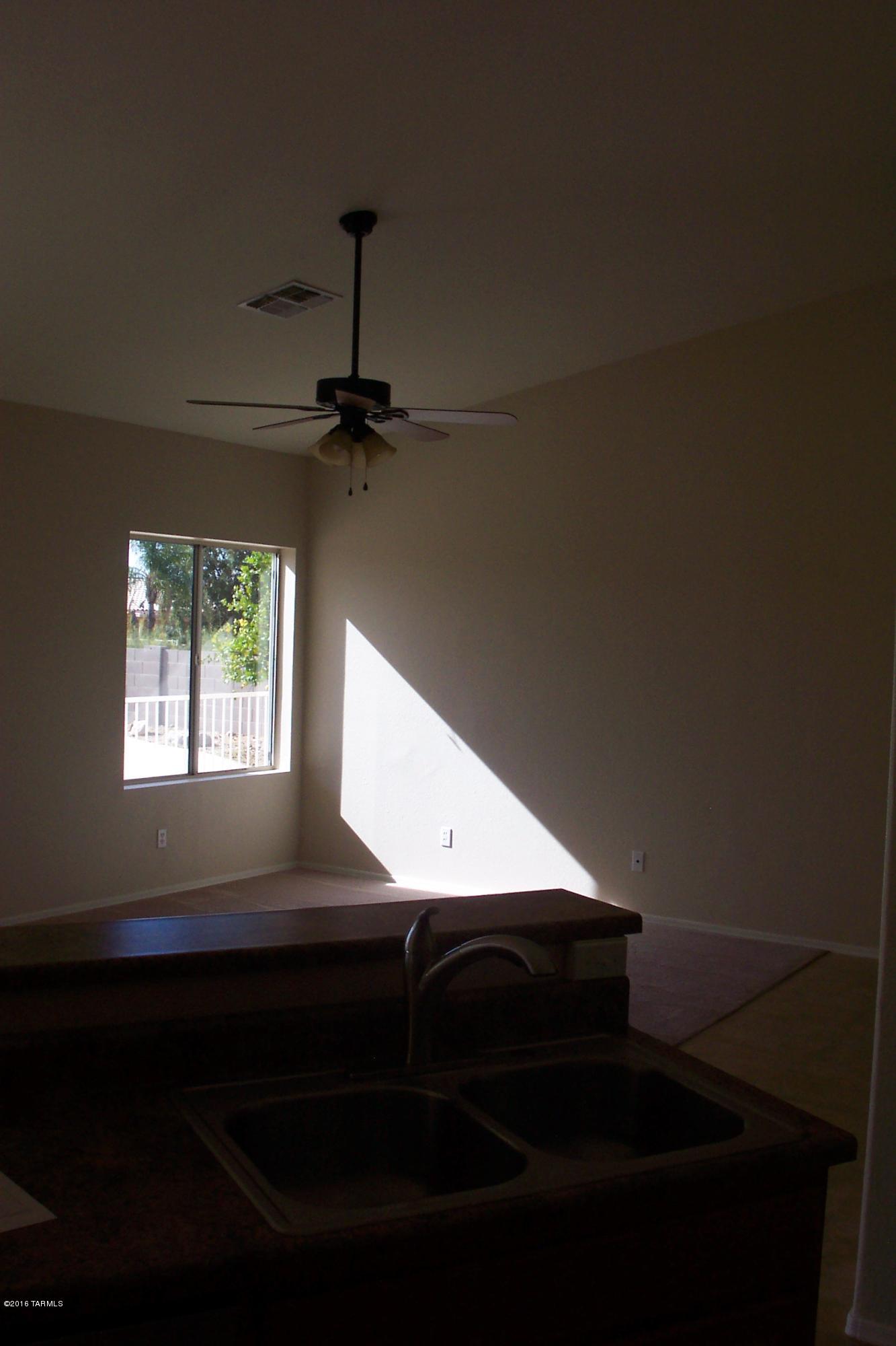 Hacienda Del Oro (1-879) - Residential