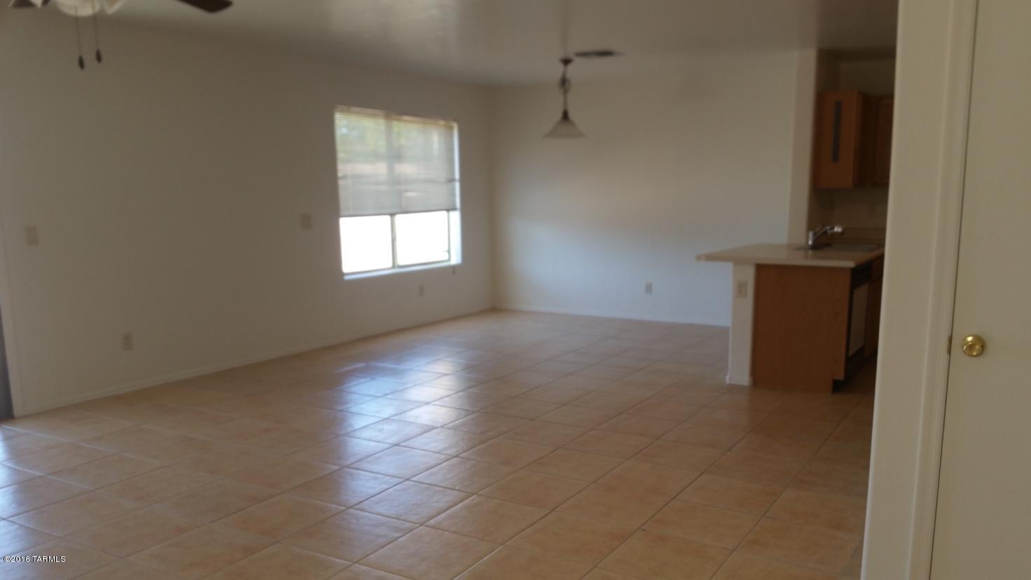 Los Arroyos Del Este Resub - Residential Lease
