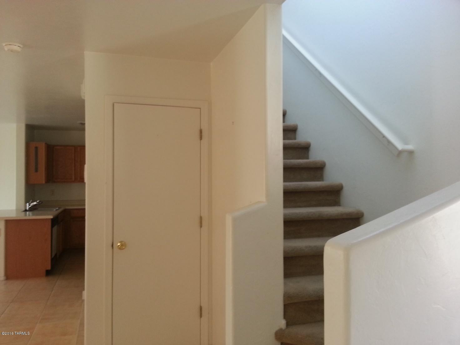Los Arroyos Del Este Resub - Residential Lease