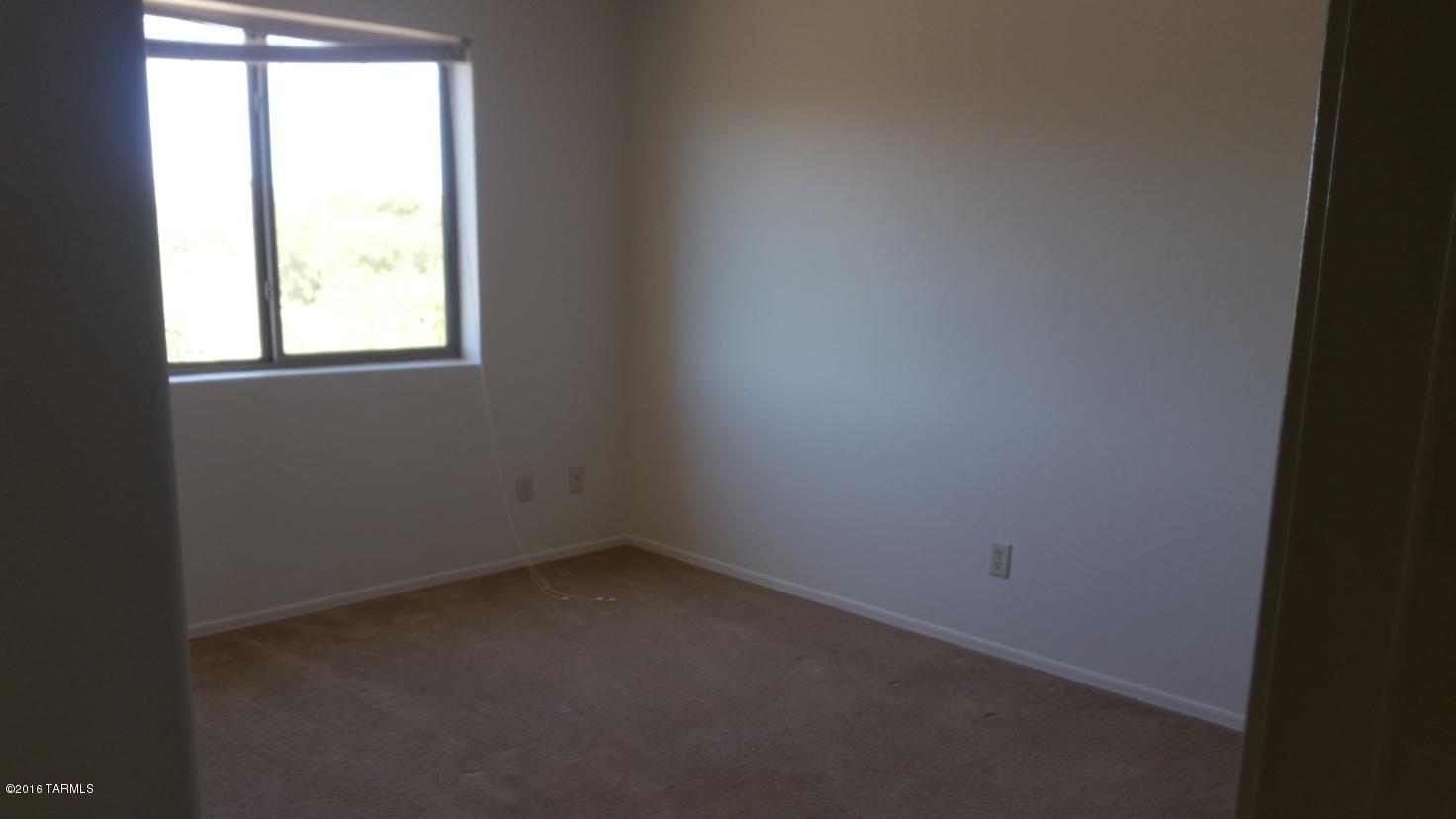 Los Arroyos Del Este Resub - Residential Lease