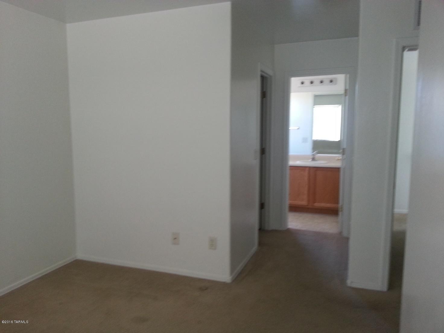 Los Arroyos Del Este Resub - Residential Lease