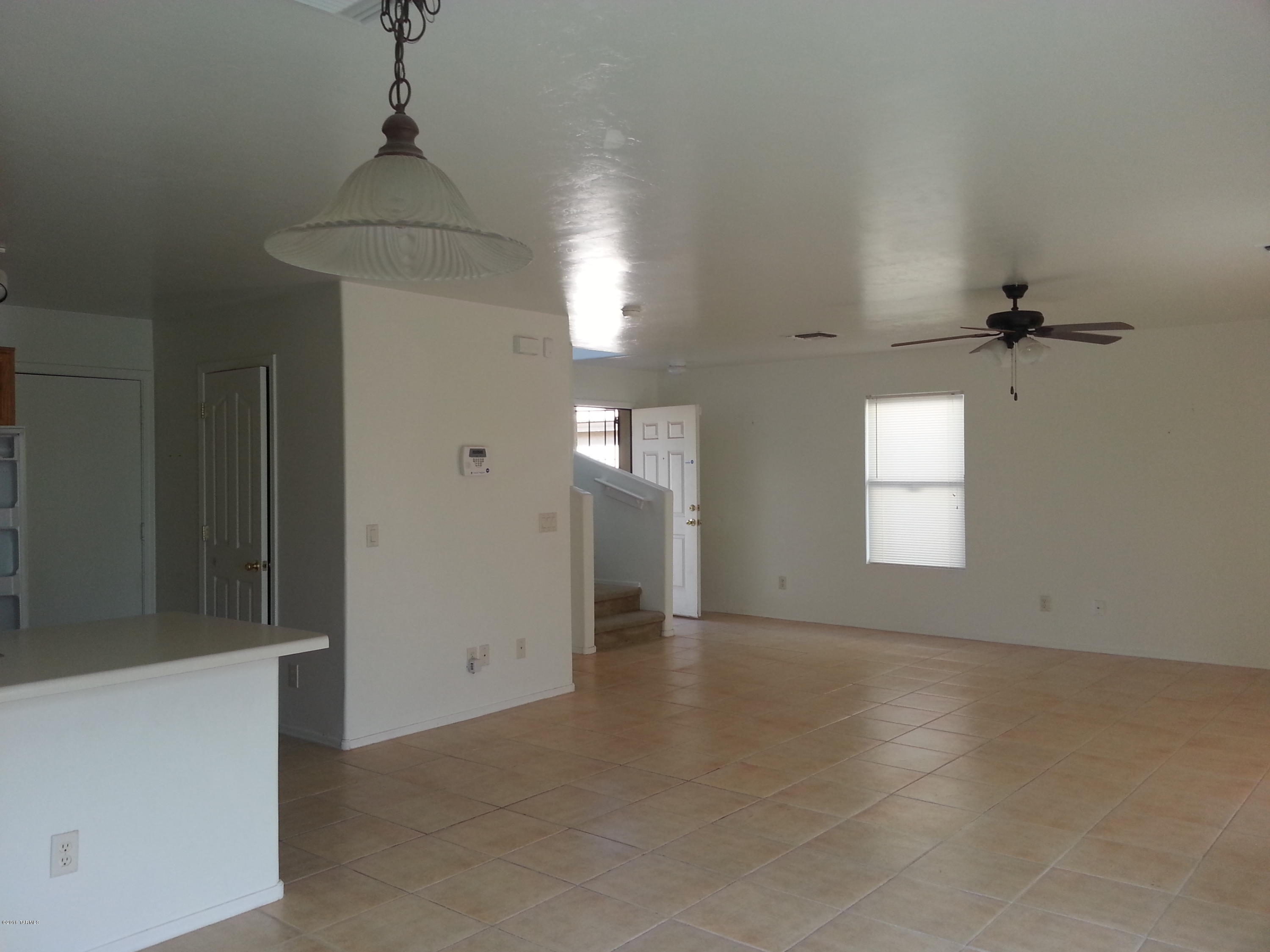Los Arroyos Del Este Resub - Residential Lease