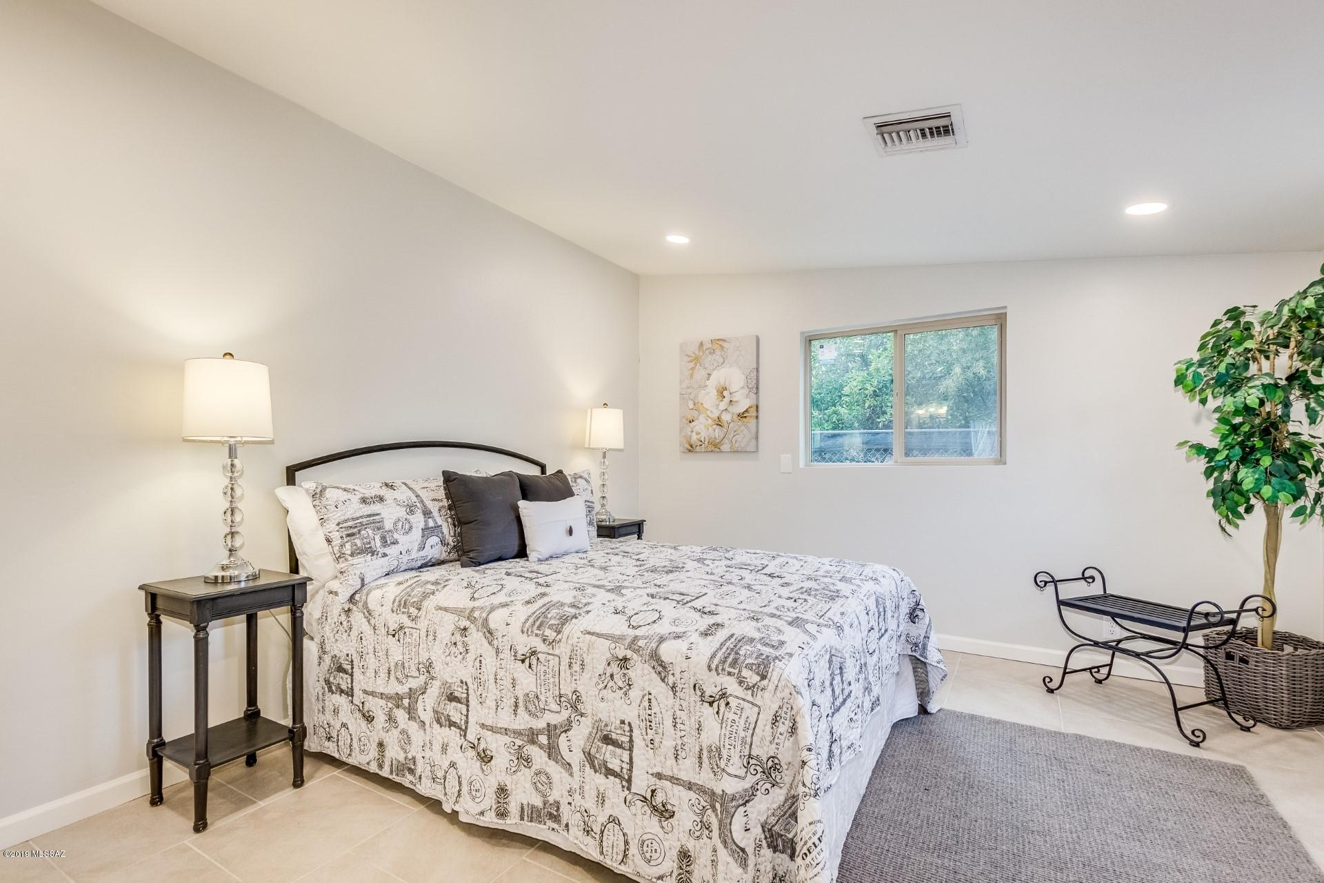 Jefferson Park Addition - Residential Income
