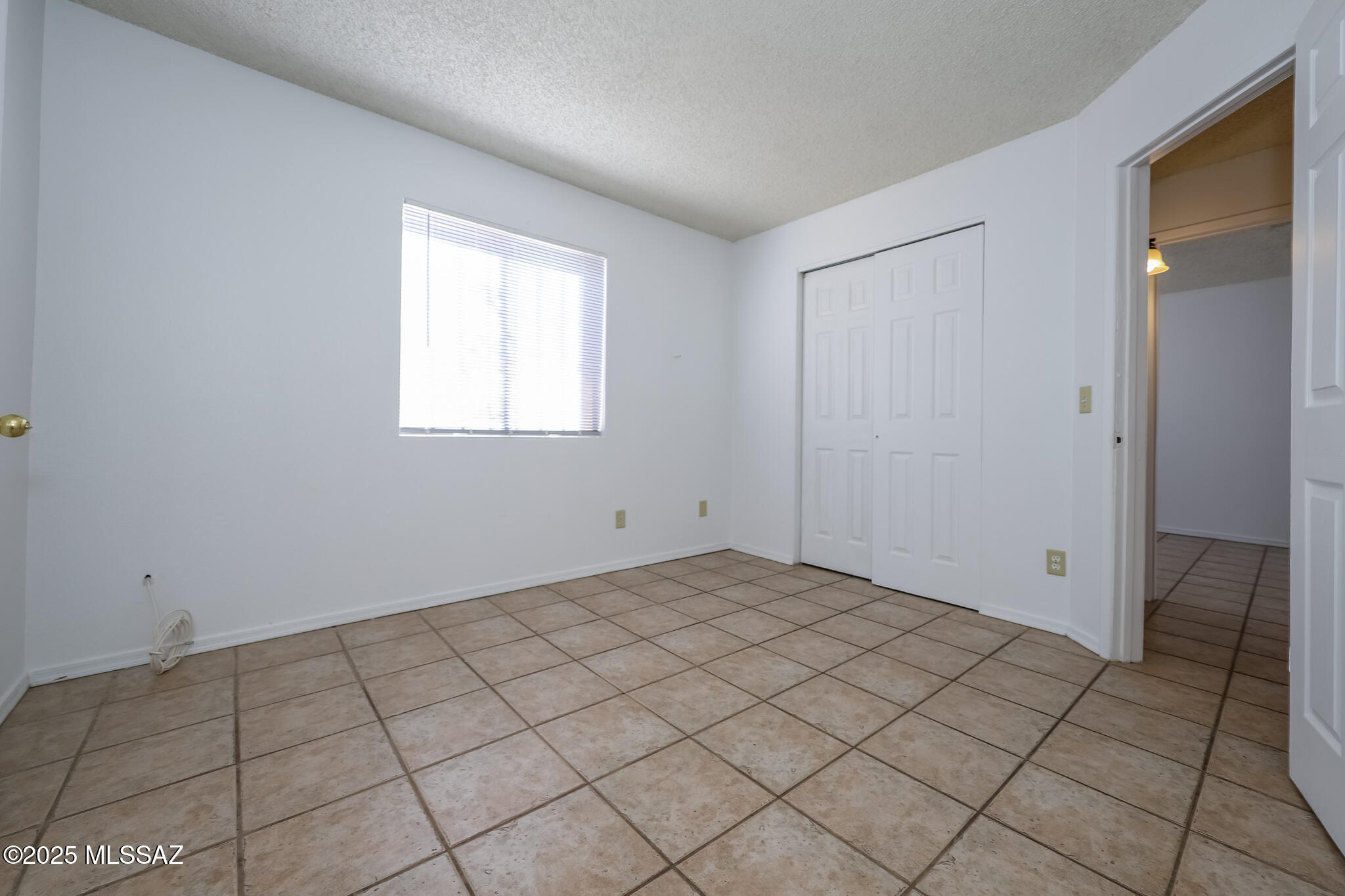 Oak Tree II at Midvale (273-519) - Residential Lease