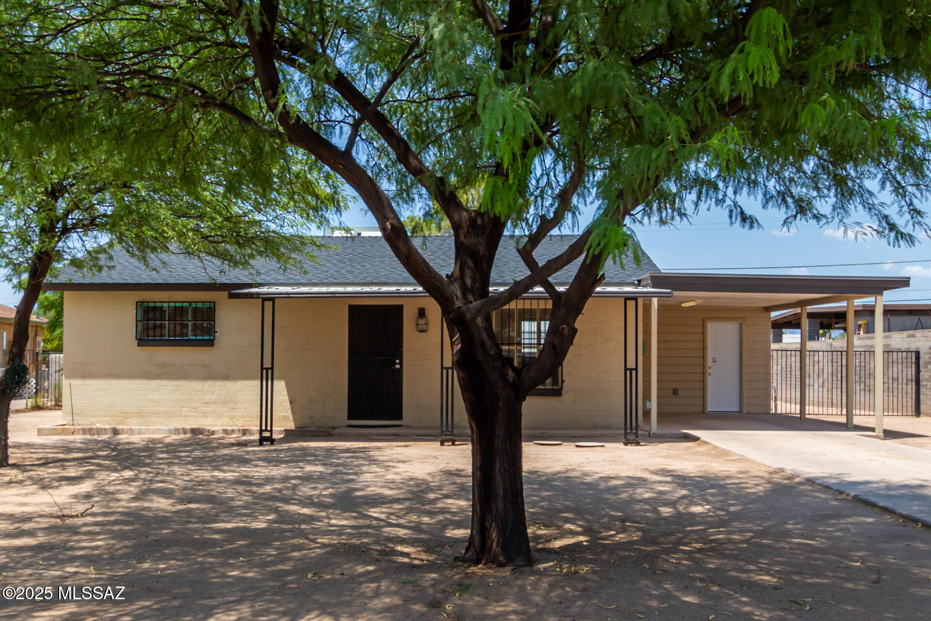 Mission Manor NO. 6 - Residential