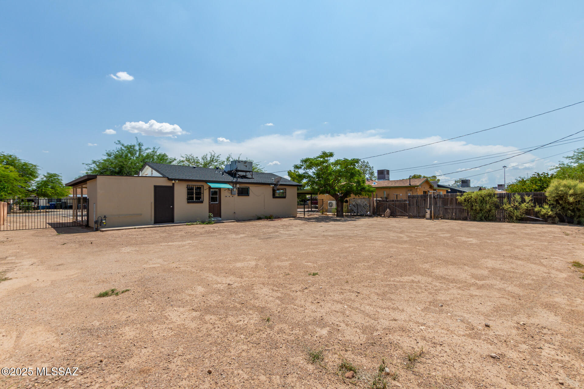 Mission Manor NO. 6 - Residential