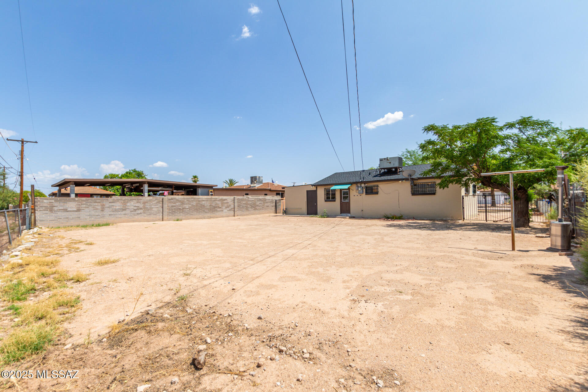 Mission Manor NO. 6 - Residential