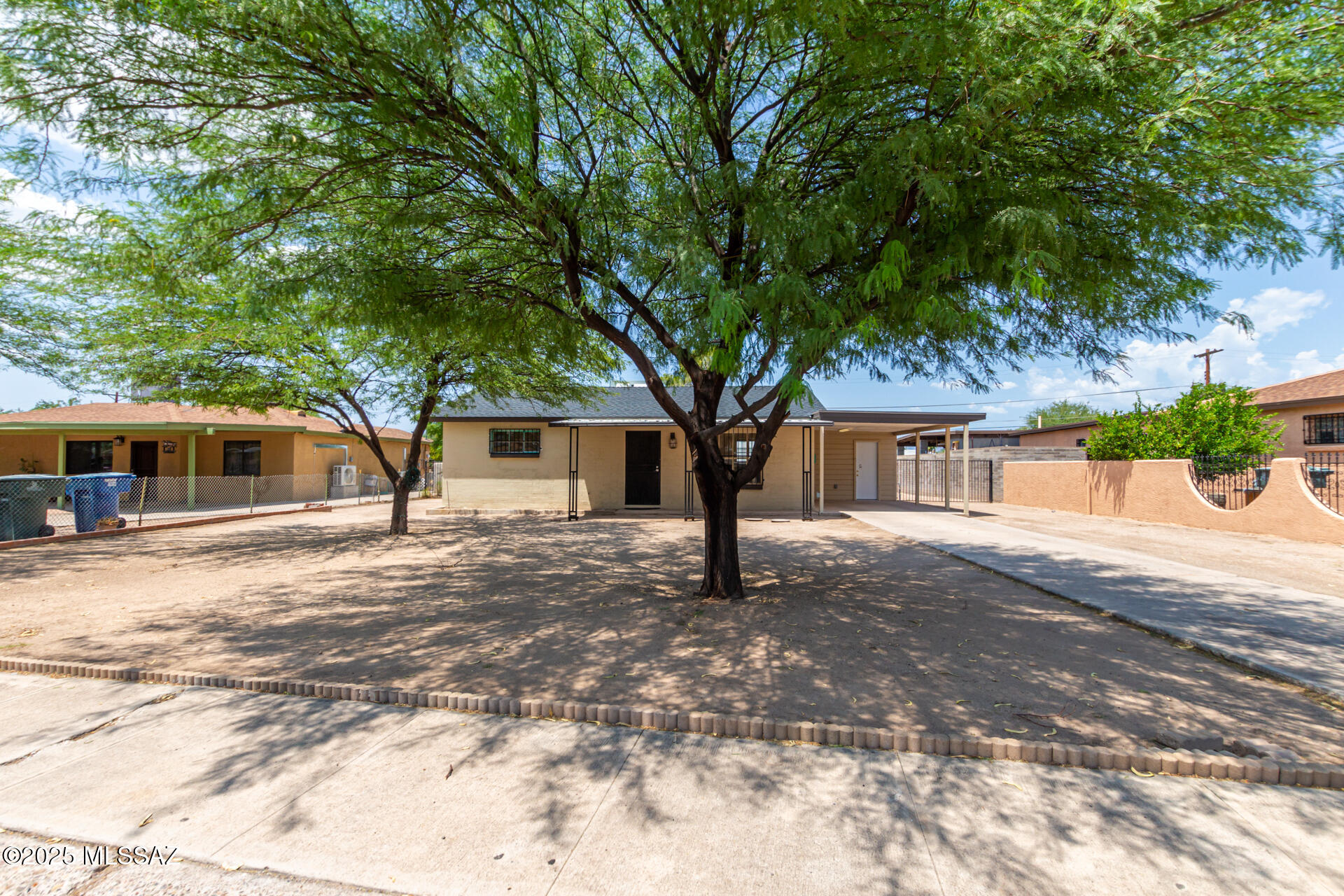 Mission Manor NO. 6 - Residential