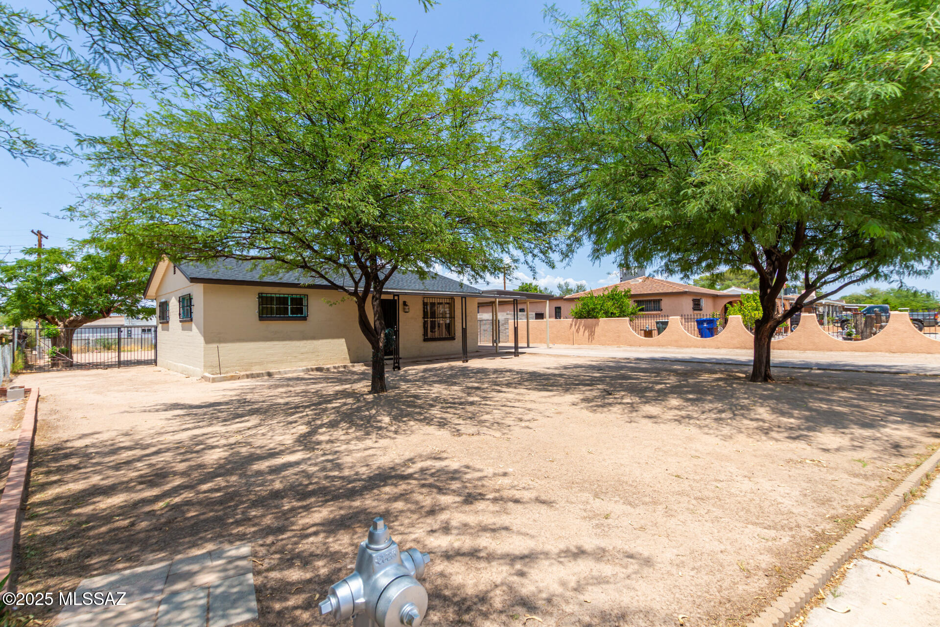 Mission Manor NO. 6 - Residential