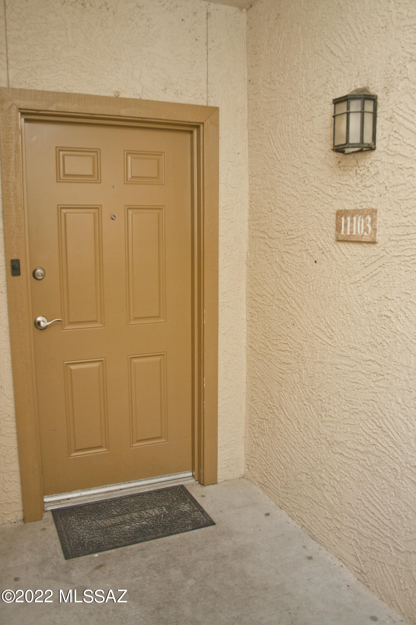 Hacienda Del Rio (1-118) - Residential Lease