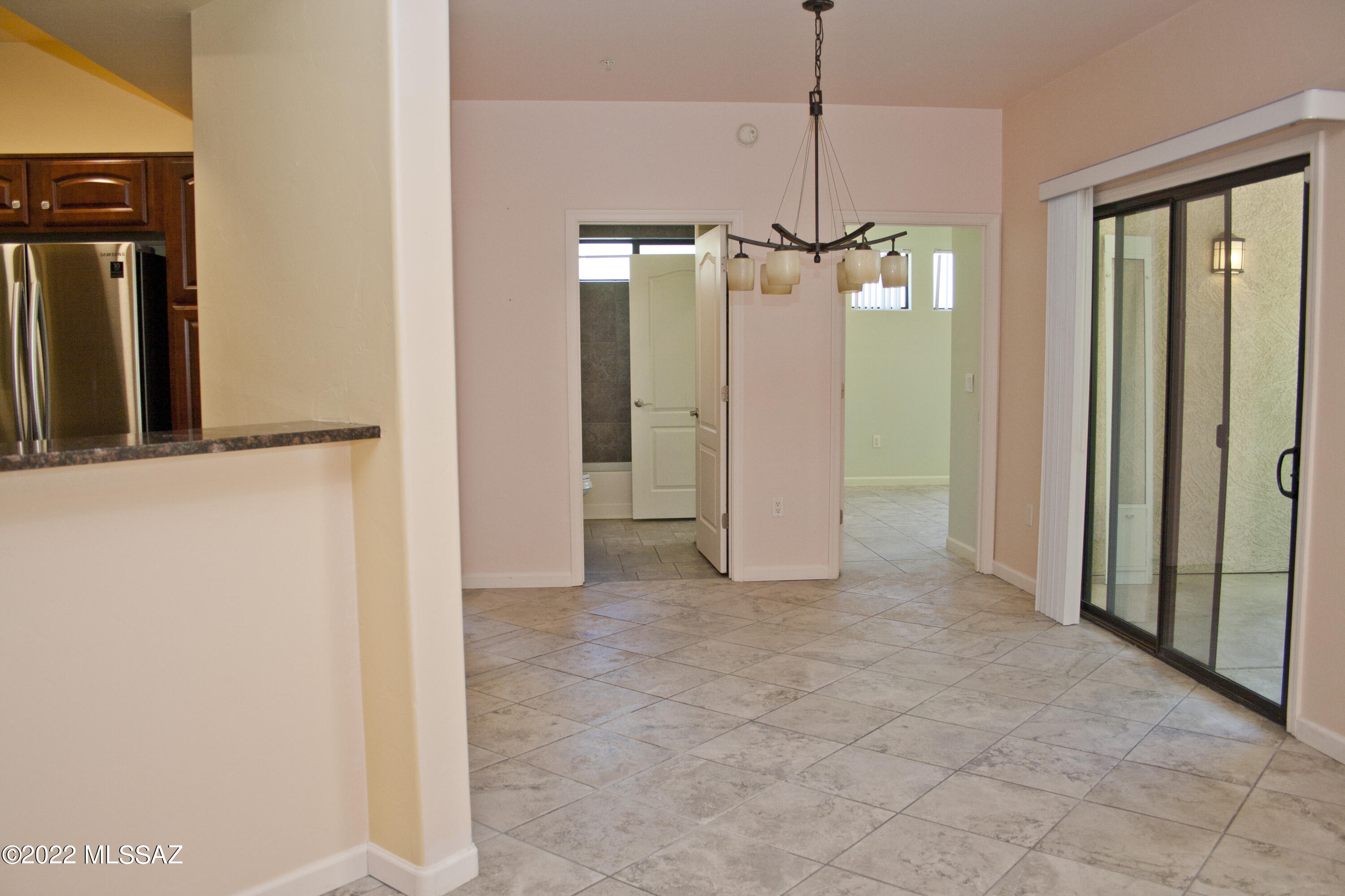 Hacienda Del Rio (1-118) - Residential Lease