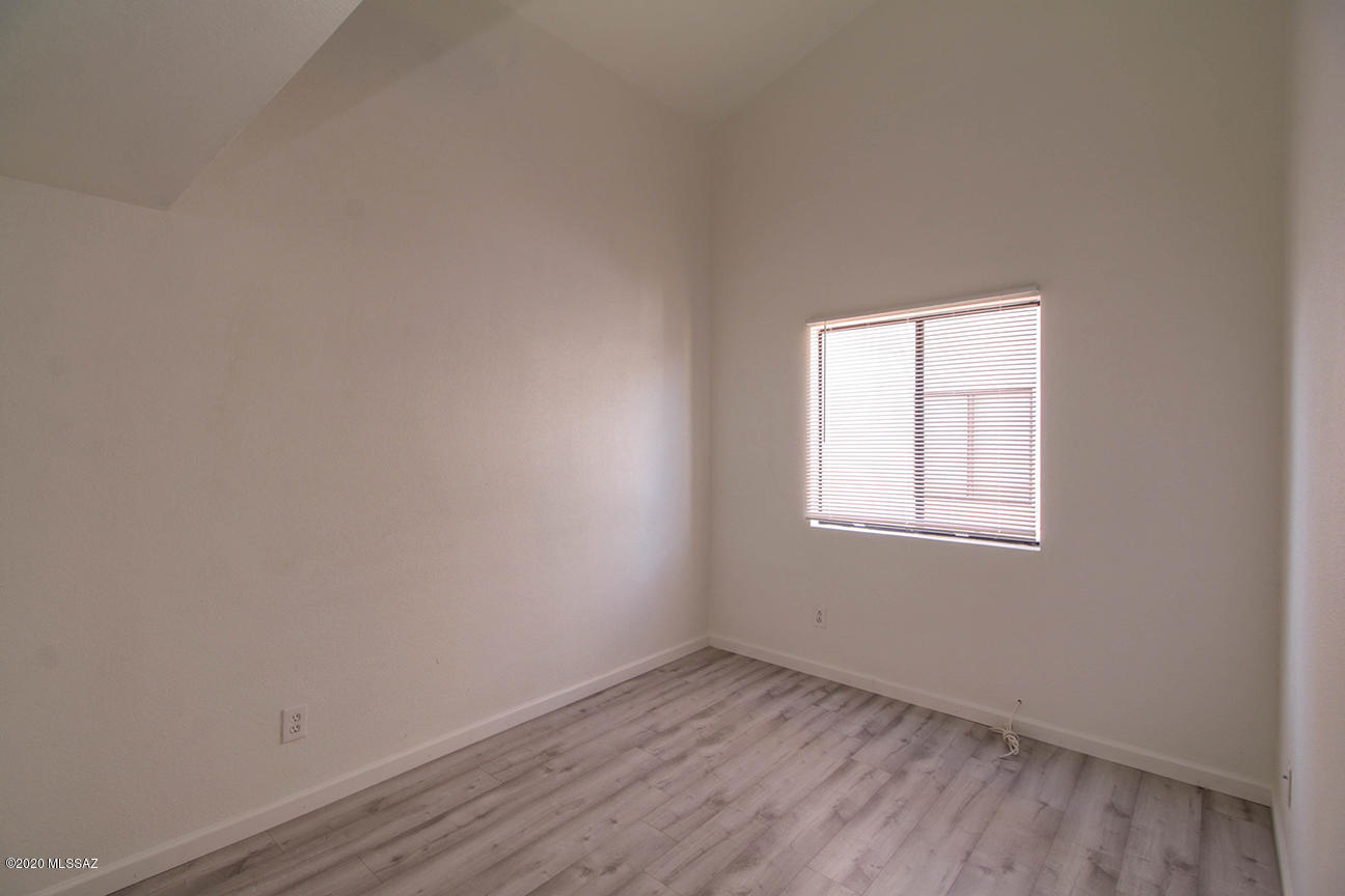 Eastpoint Estates II (109-157) - Residential Lease