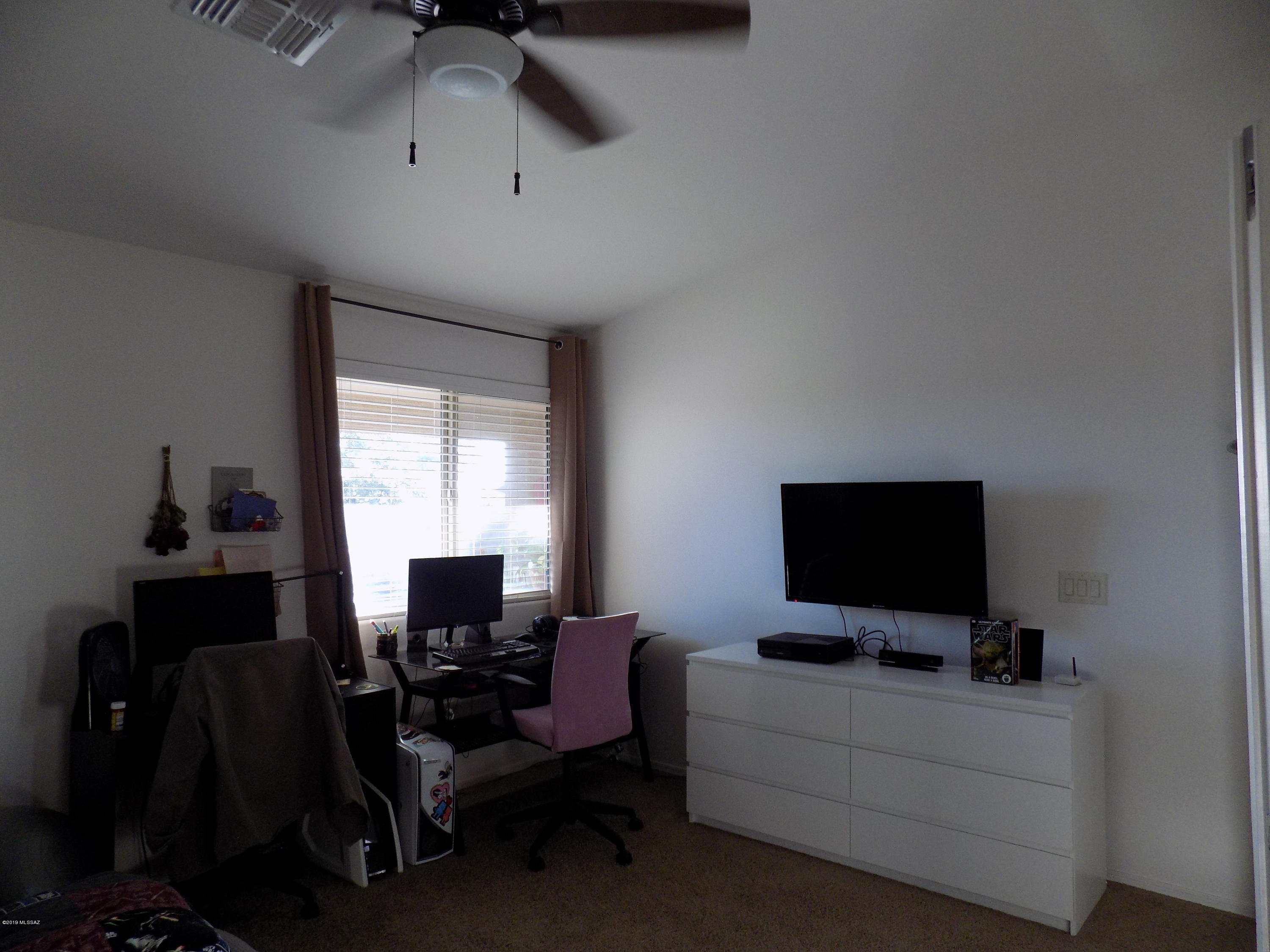 Vista Del Lago (1-123) - Residential
