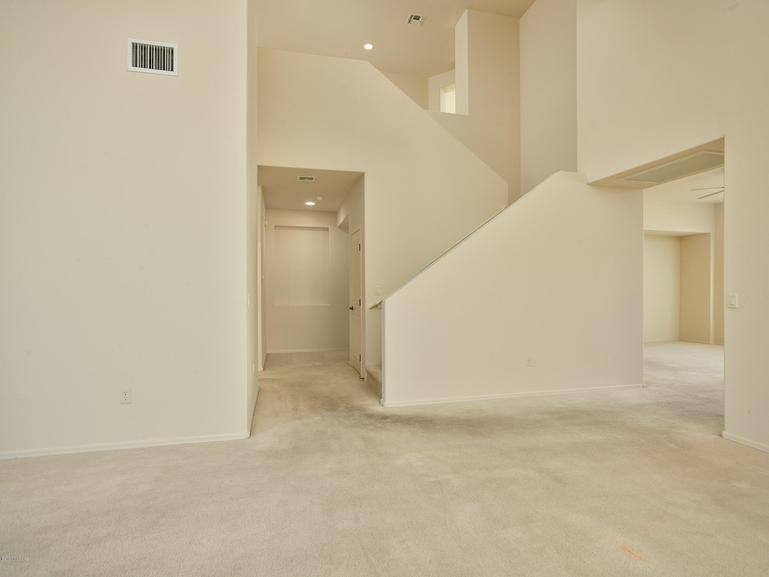 Continental Reserve Blks 17-19 (1-102) - Residential