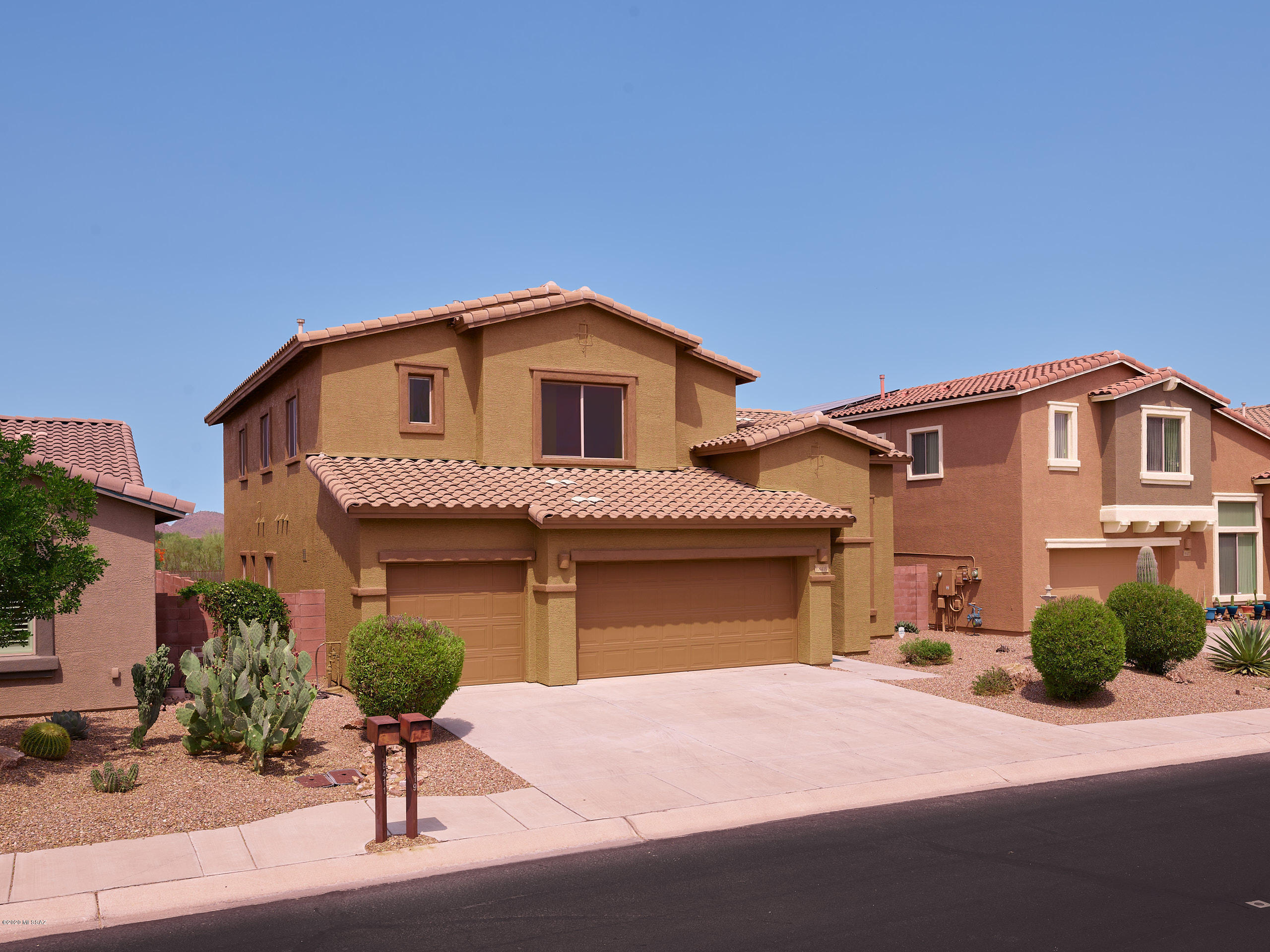 Continental Reserve Blks 17-19 (1-102) - Residential