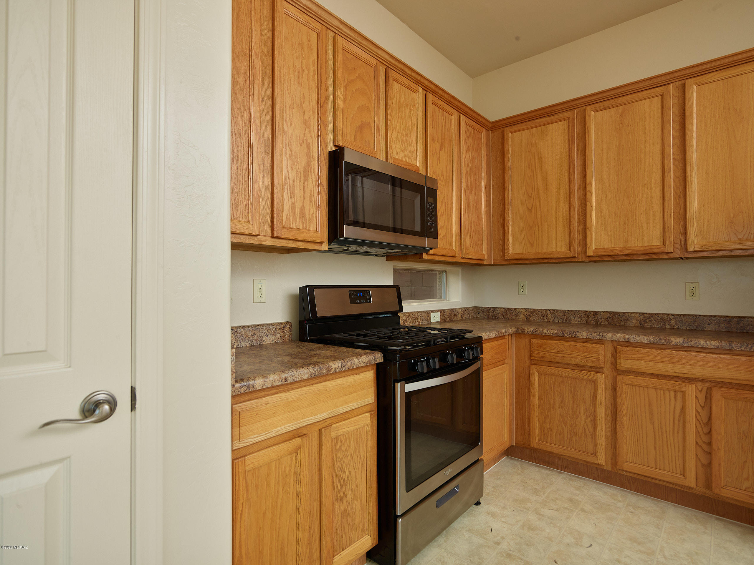 Continental Reserve Blks 17-19 (1-102) - Residential