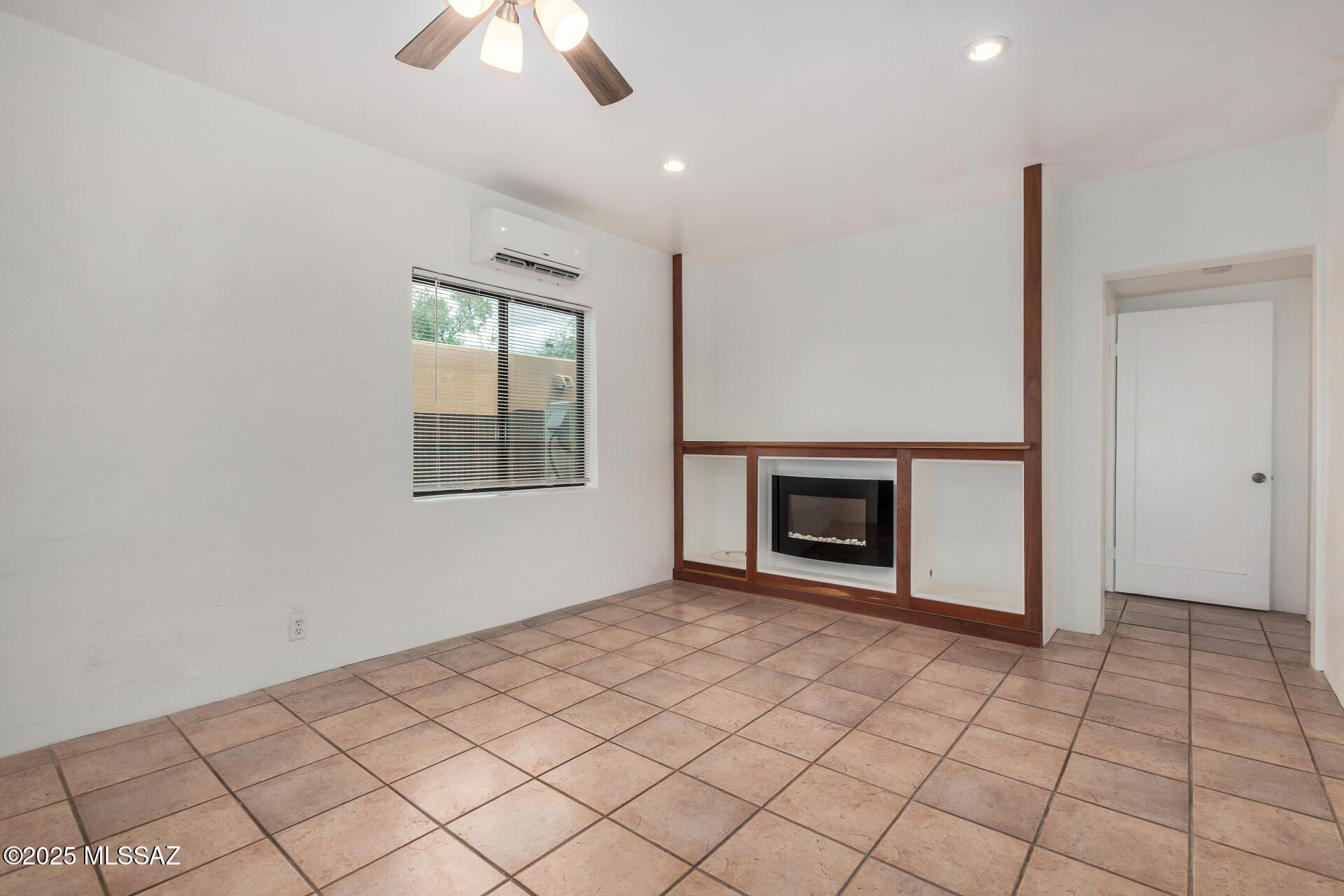 Catalina Poultry Acres NO 1 - Residential