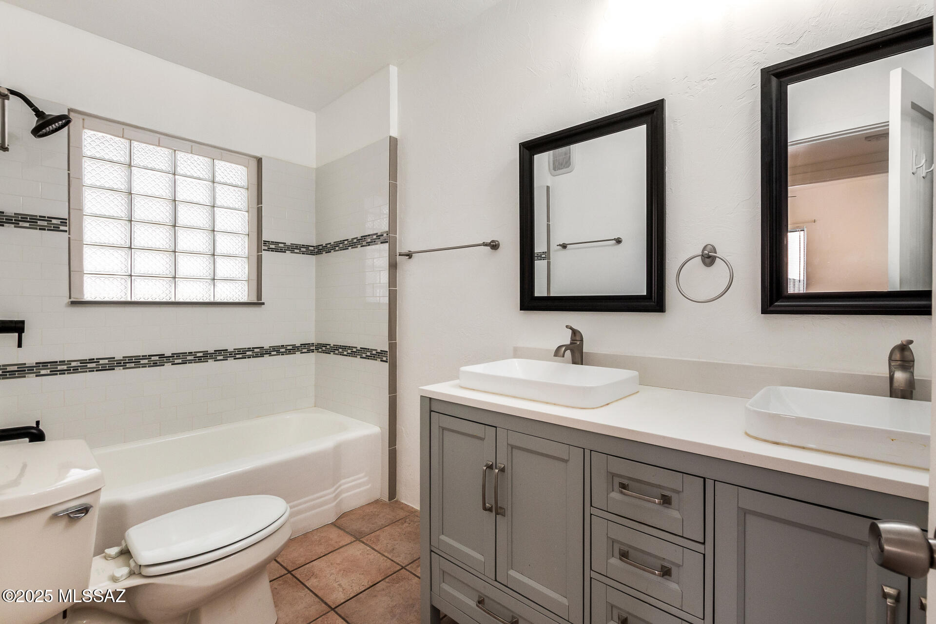 Catalina Poultry Acres NO 1 - Residential