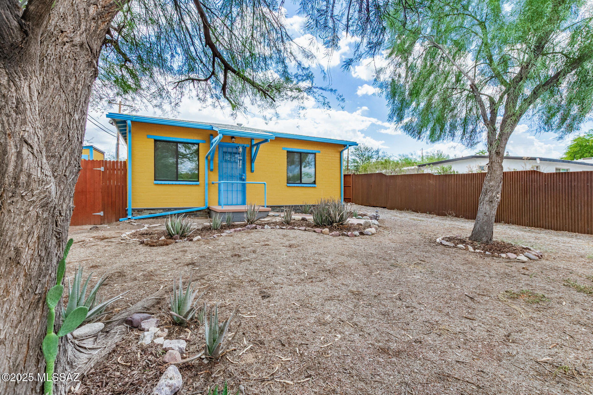 Catalina Poultry Acres NO 1 - Residential