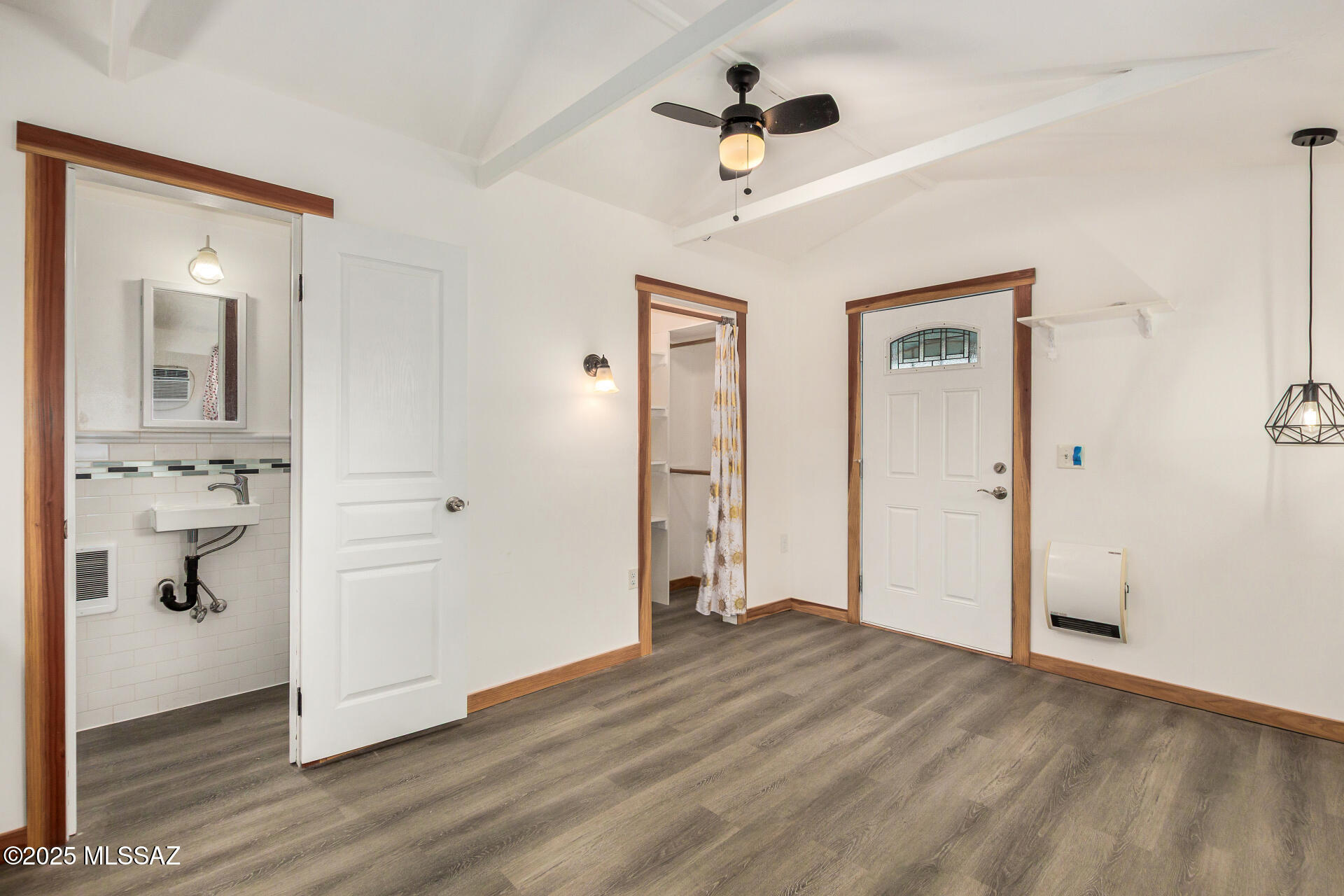 Catalina Poultry Acres NO 1 - Residential