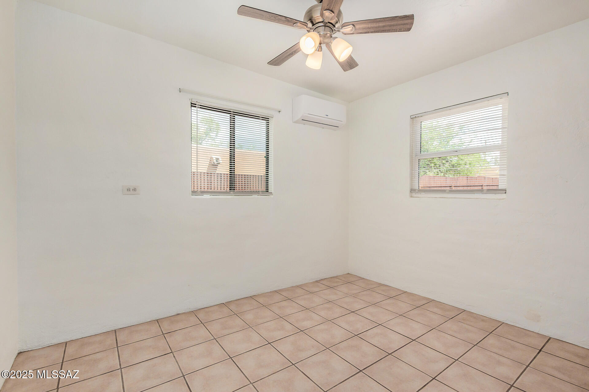 Catalina Poultry Acres NO 1 - Residential