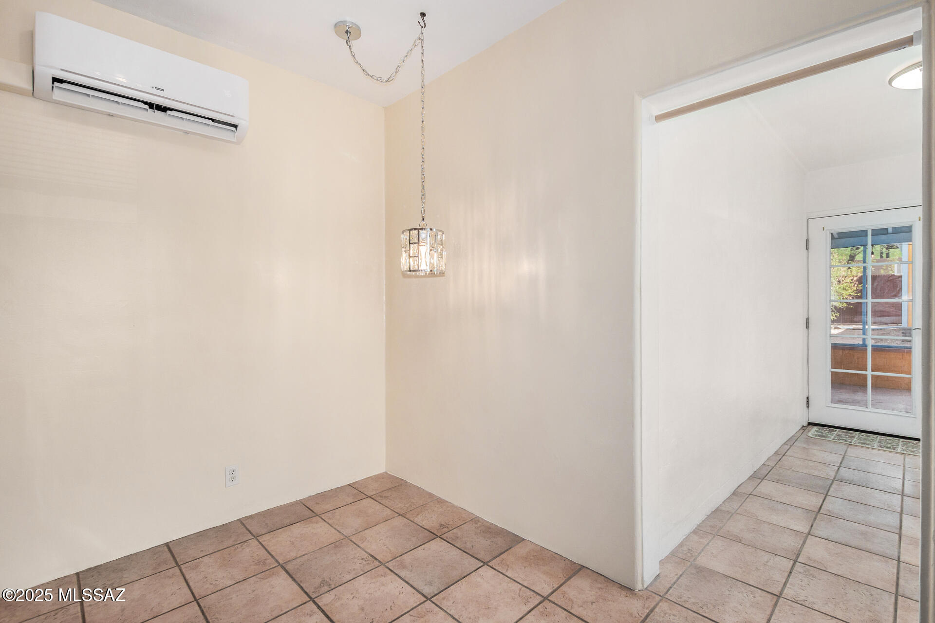 Catalina Poultry Acres NO 1 - Residential
