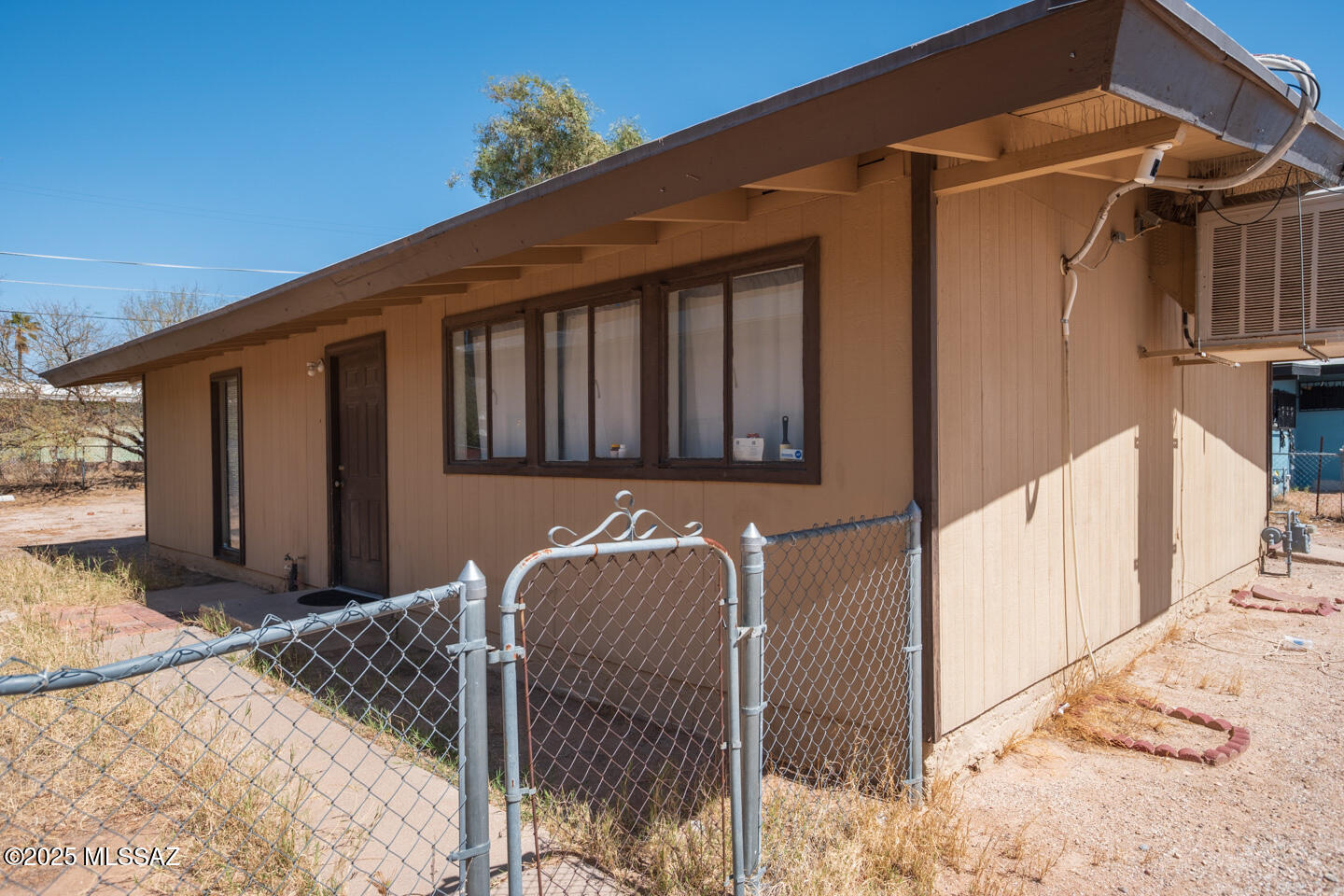 Pueblo Gardens - Residential