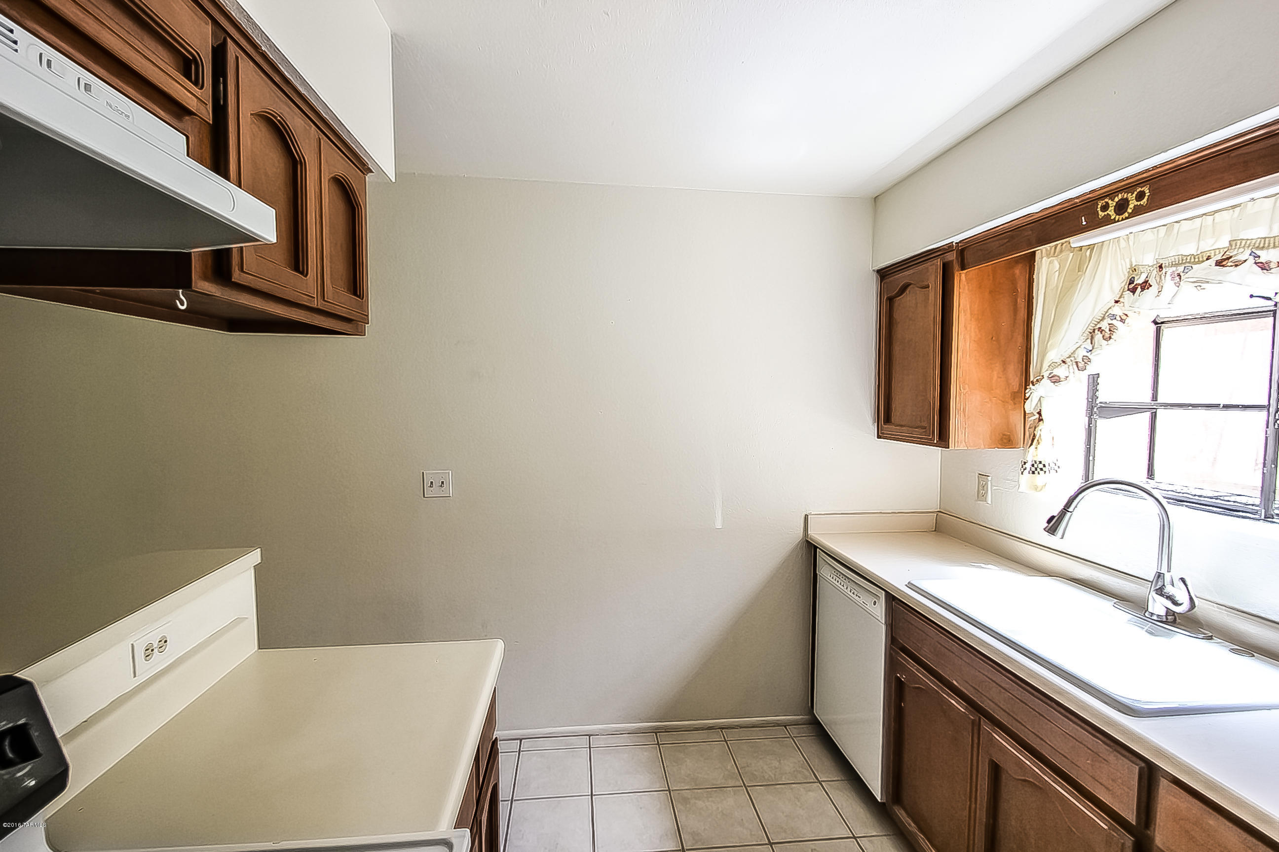 Centre View Town Homes (1-11) - Residential