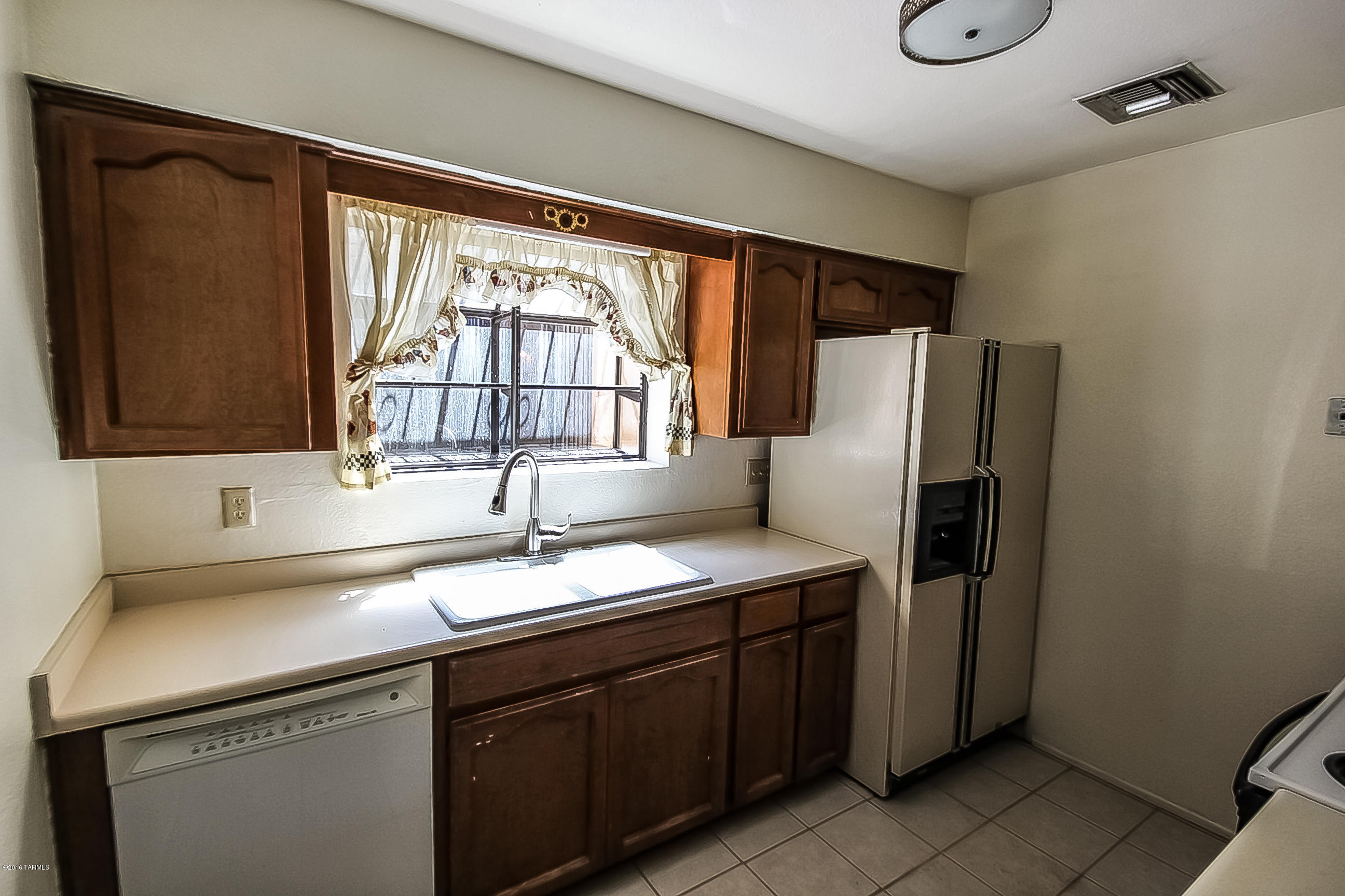 Centre View Town Homes (1-11) - Residential