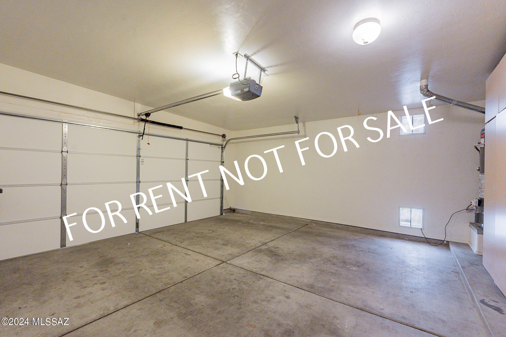 Rancho Lomas (1-81) - Residential Lease