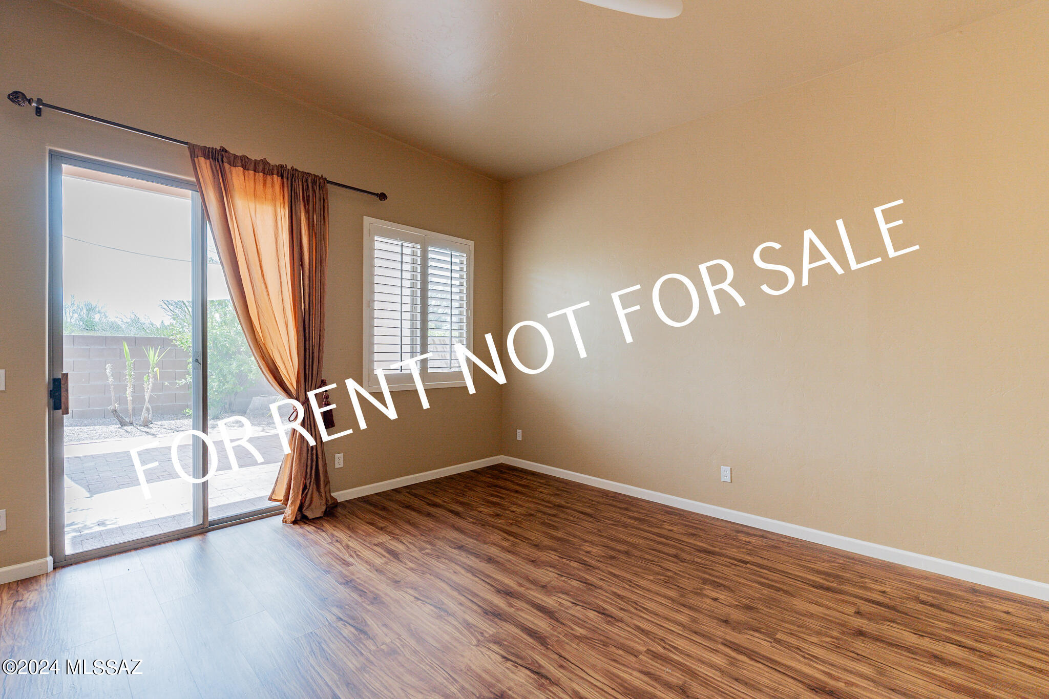 Rancho Lomas (1-81) - Residential Lease