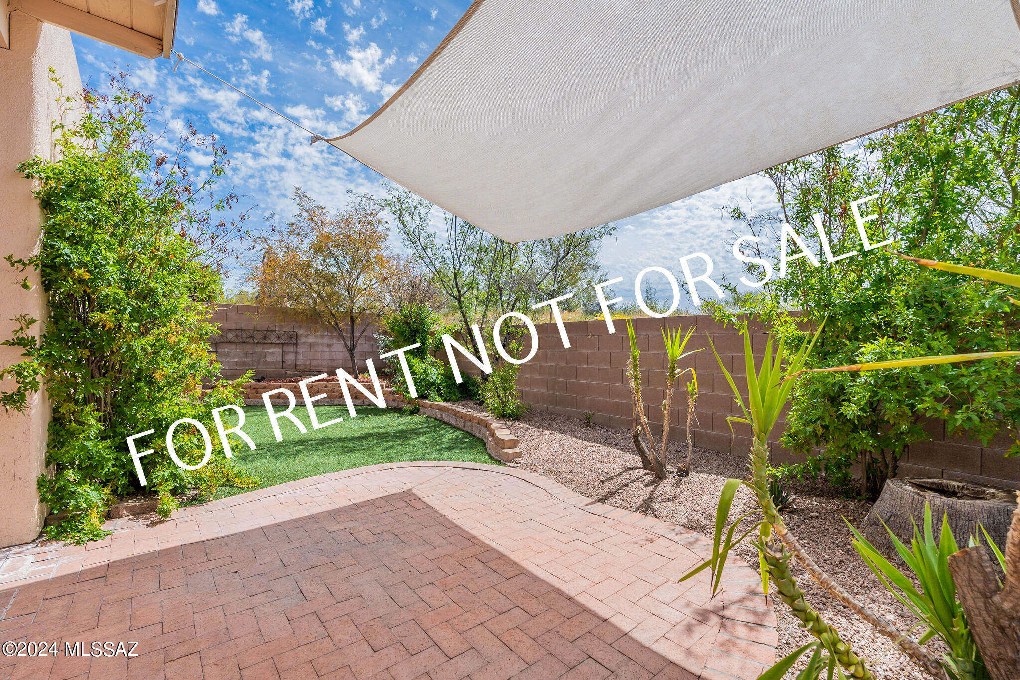 Rancho Lomas (1-81) - Residential Lease