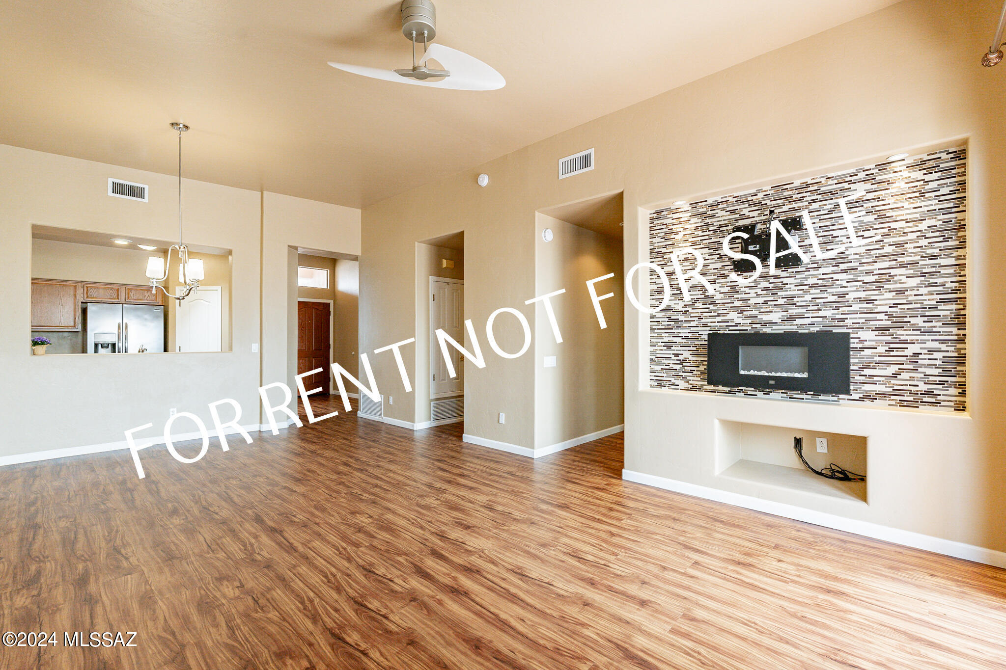 Rancho Lomas (1-81) - Residential Lease