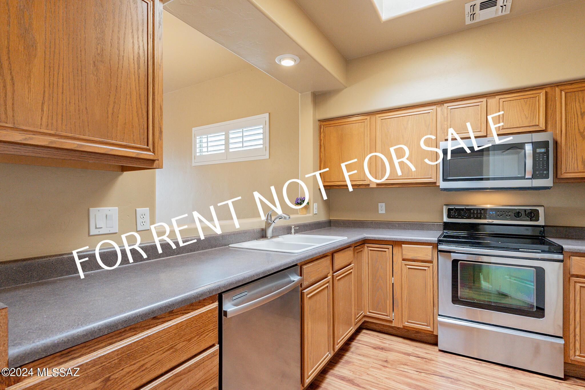 Rancho Lomas (1-81) - Residential Lease