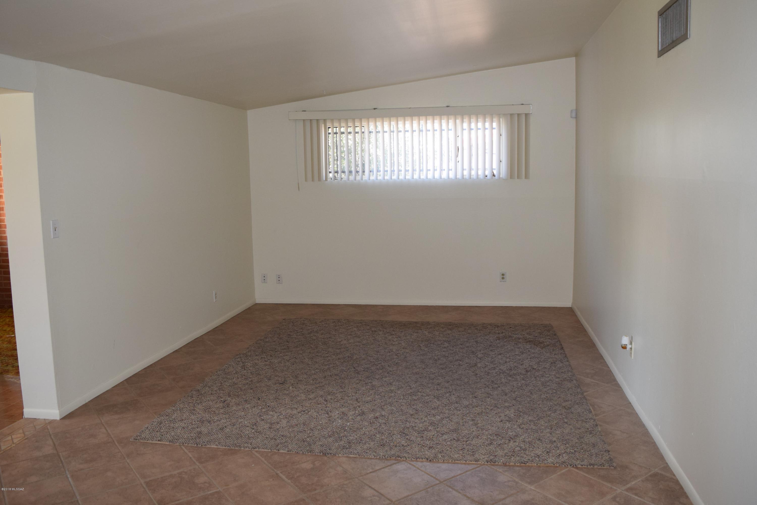 Miramonte Terr - Residential